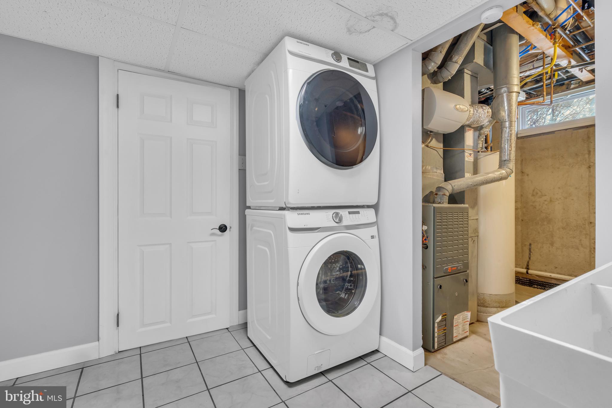 EAGLE RIDGE - Residential Lease