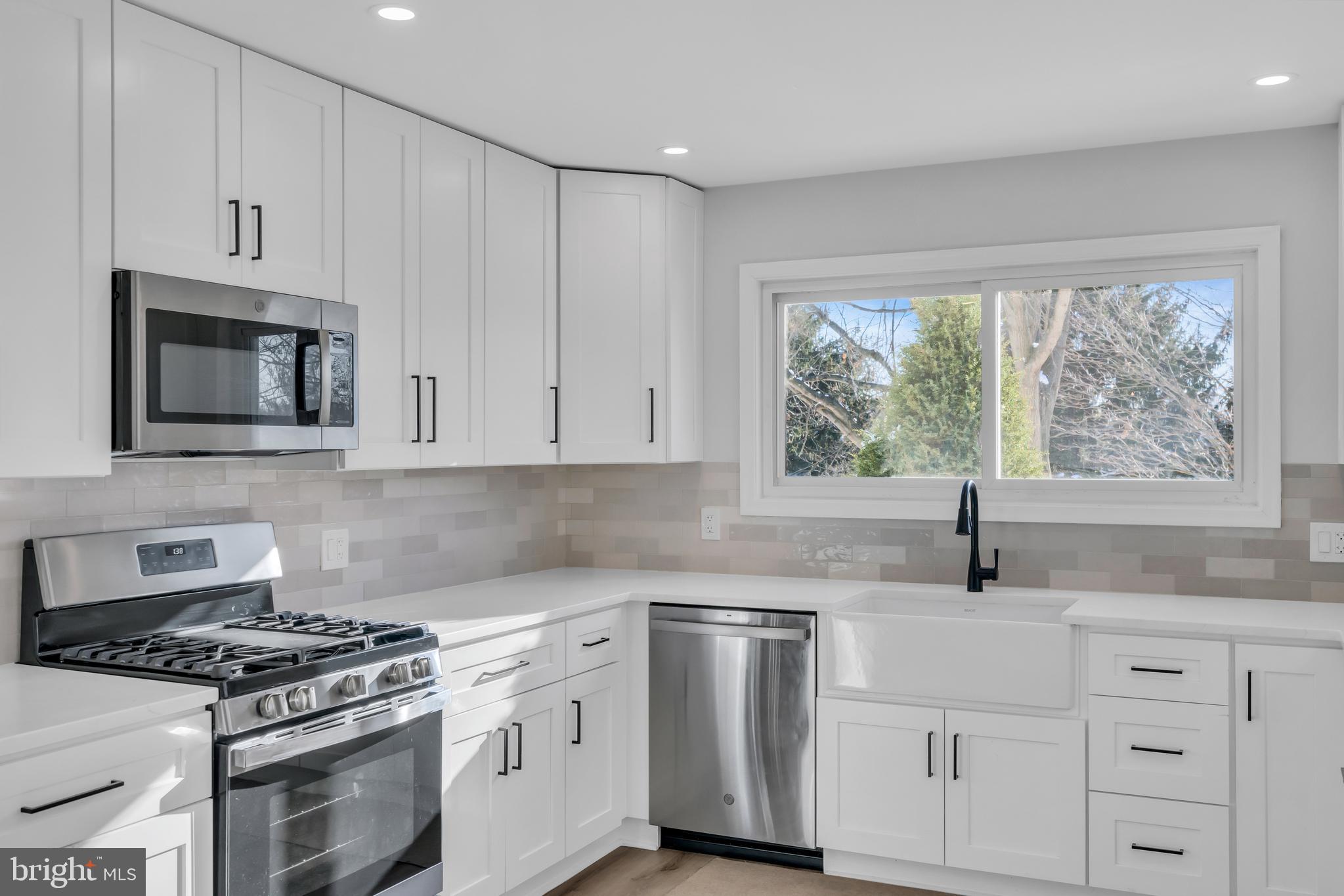 EAGLE RIDGE - Residential Lease