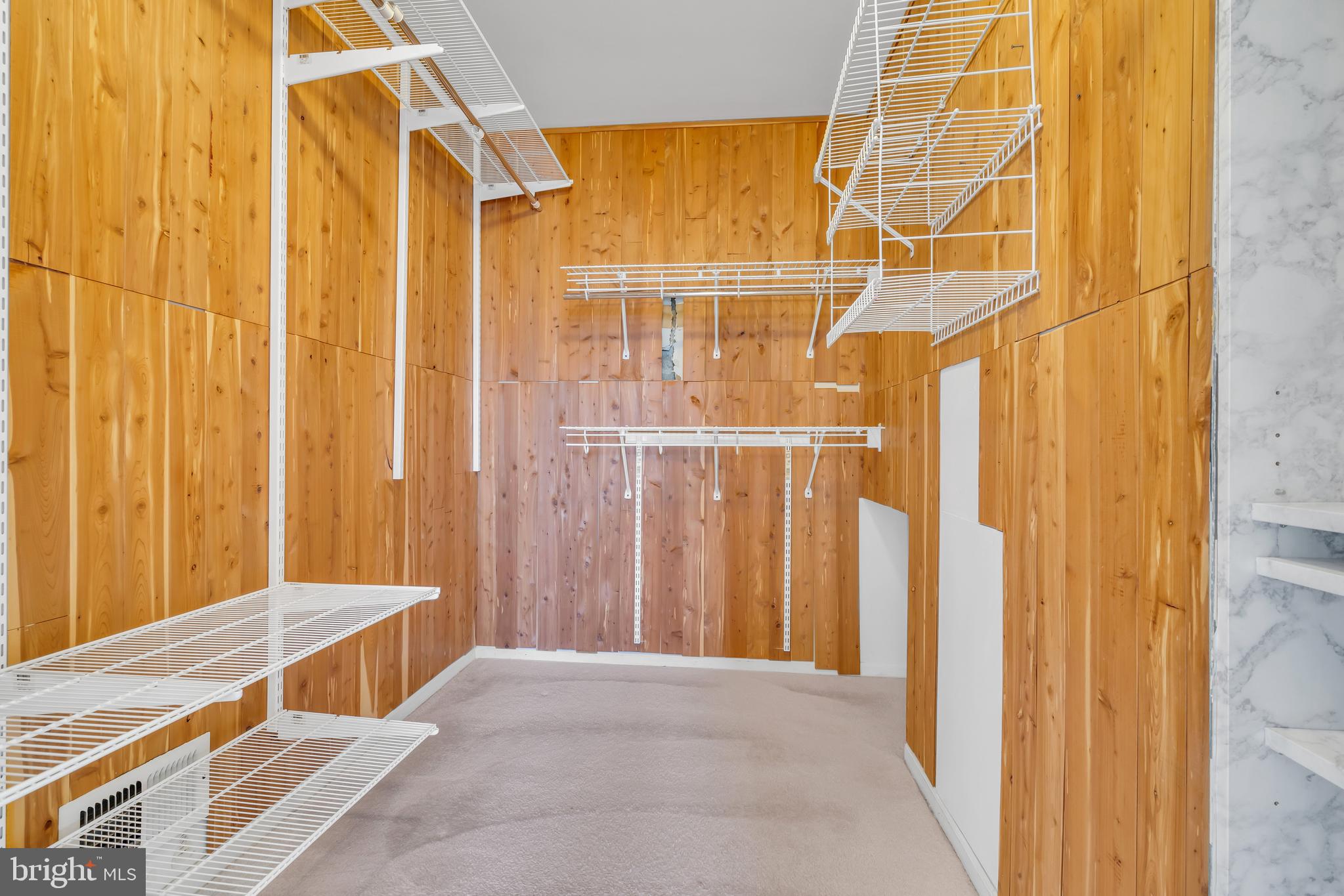 EAGLE RIDGE - Residential Lease