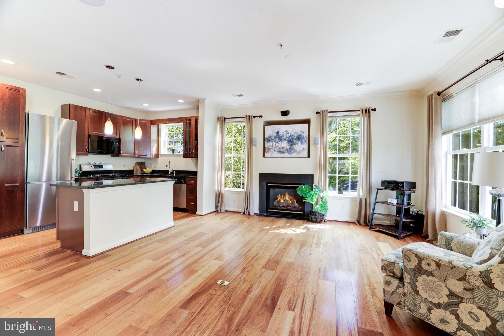 FOX MILL STATION - Residential