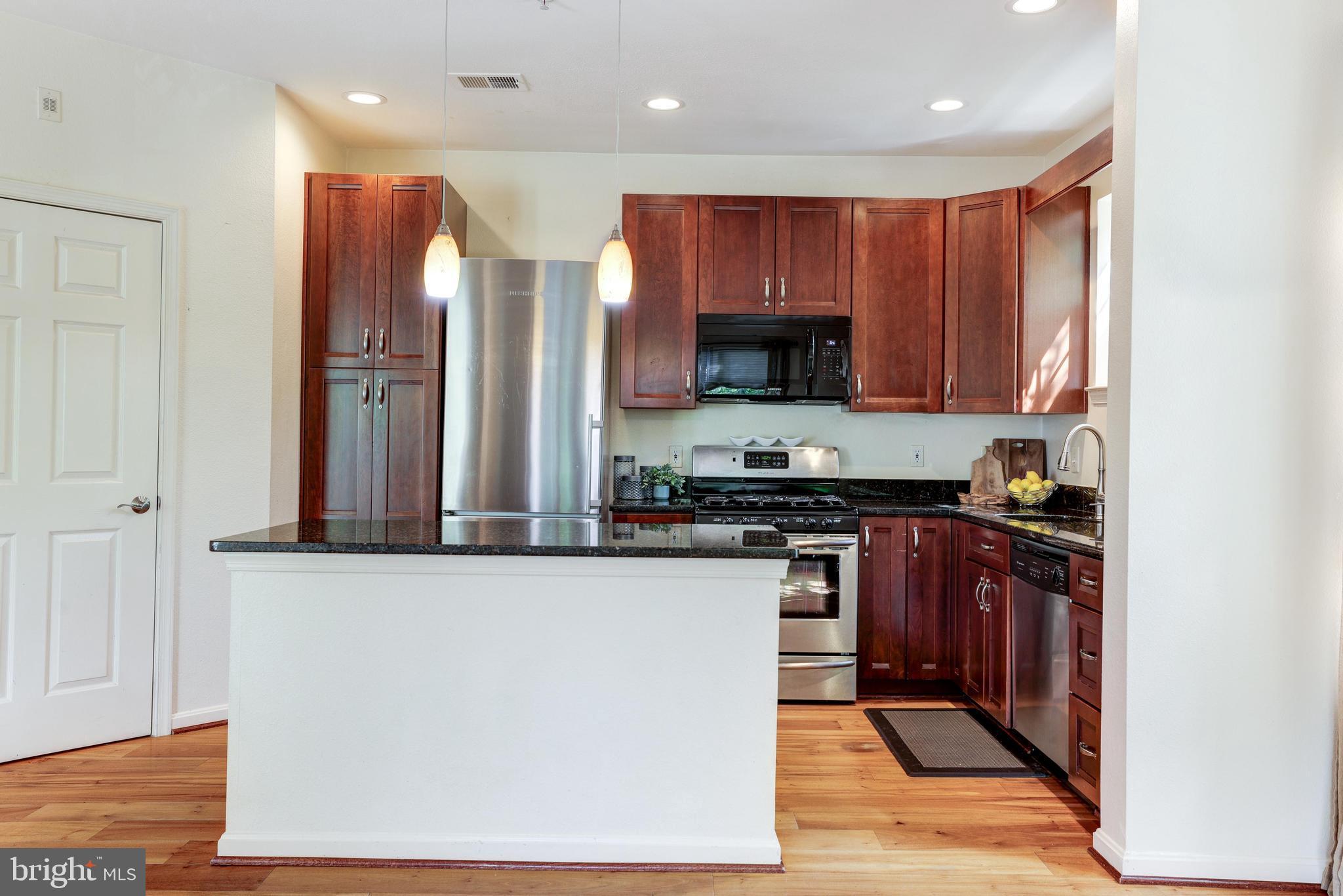 FOX MILL STATION - Residential