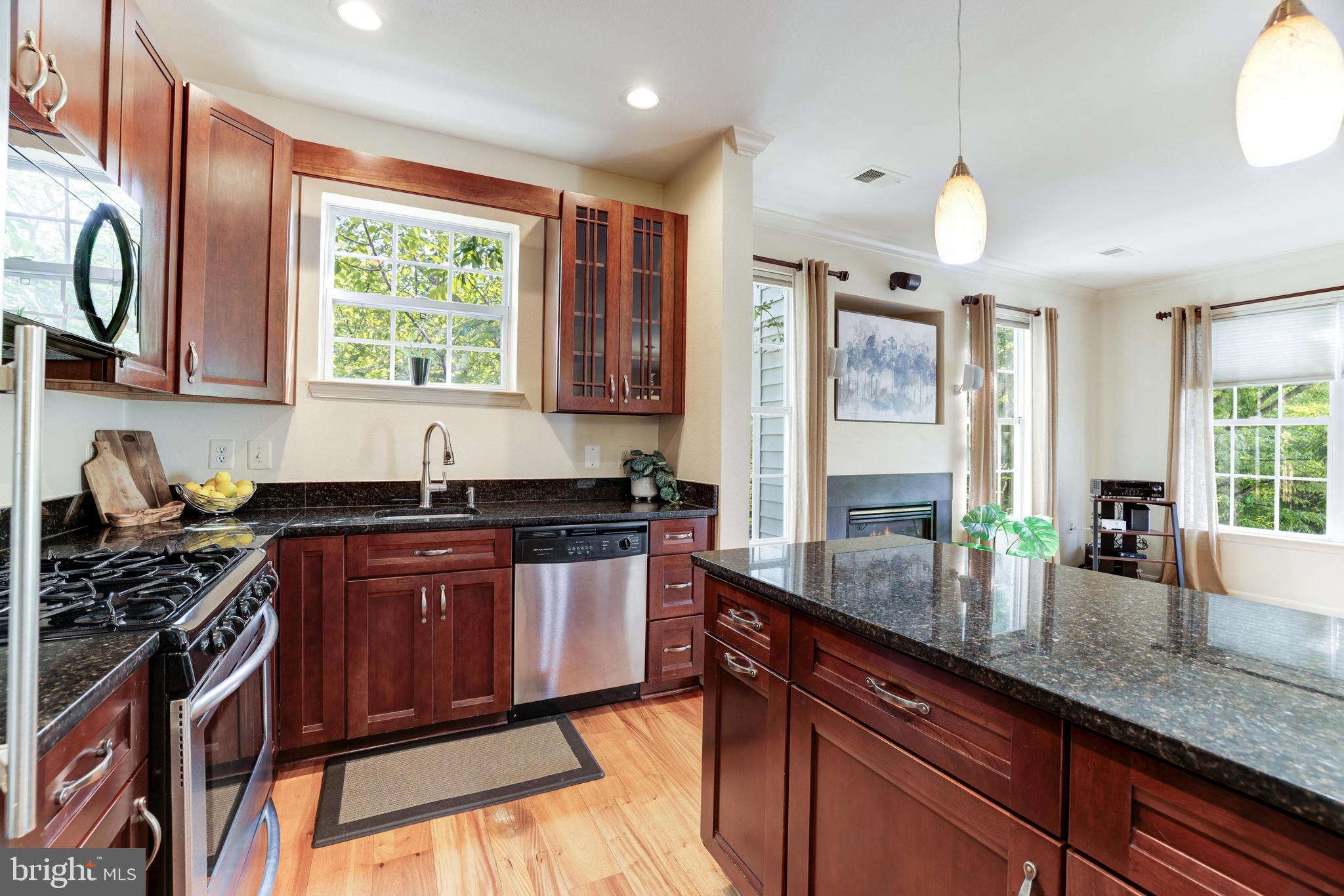 FOX MILL STATION - Residential