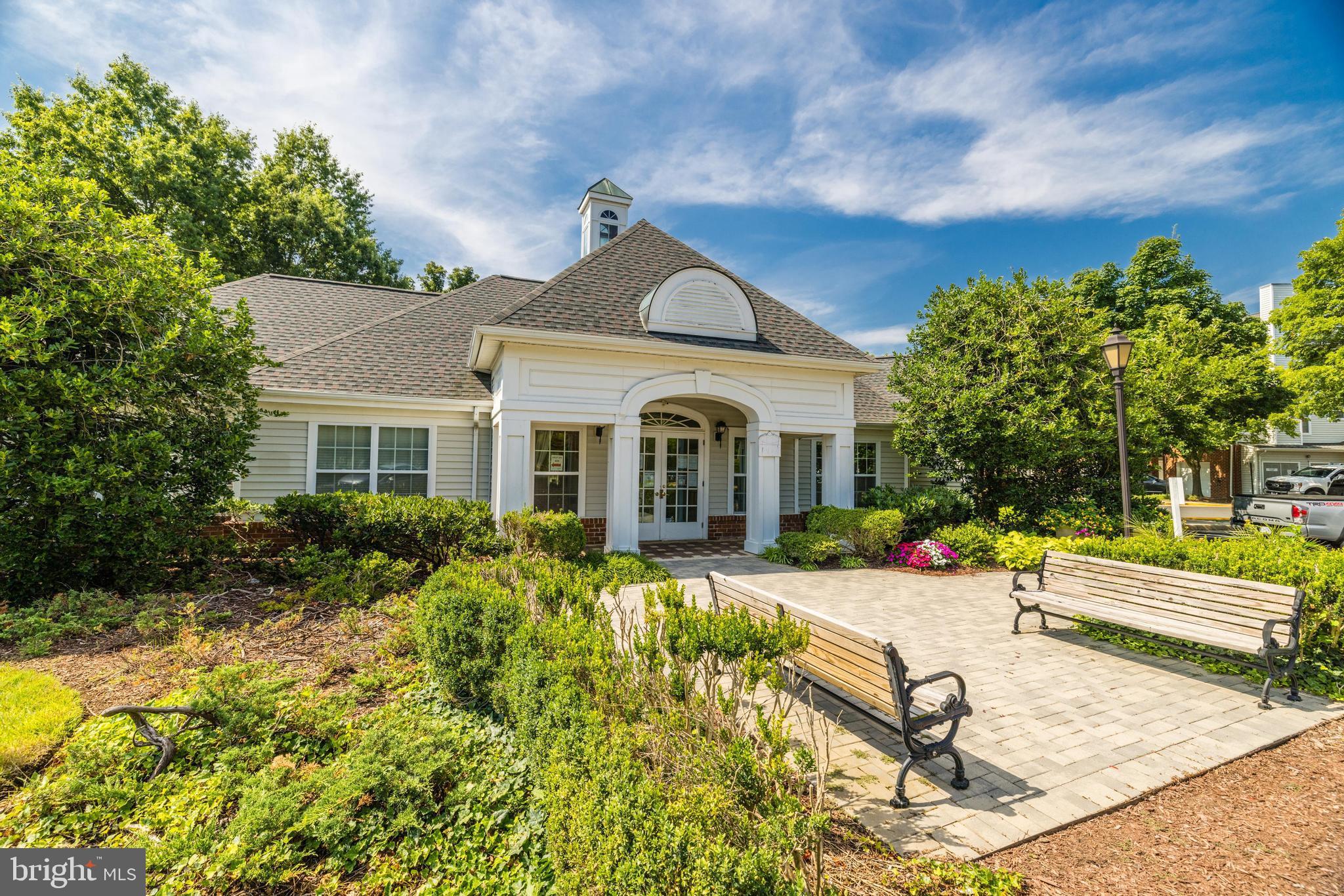 FOX MILL STATION - Residential