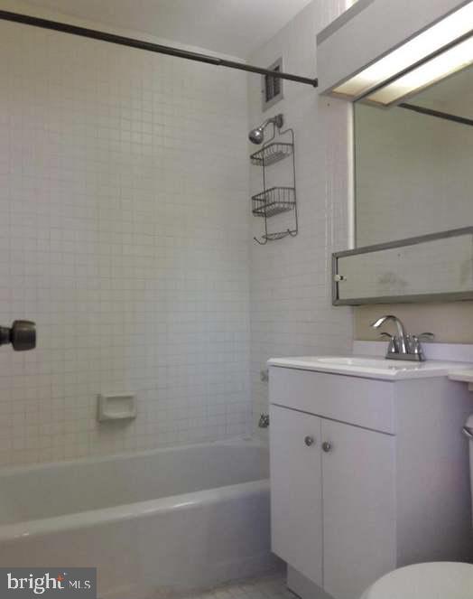 RIVER PLACE - Residential