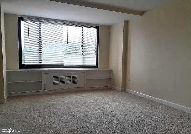 RIVER PLACE - Residential