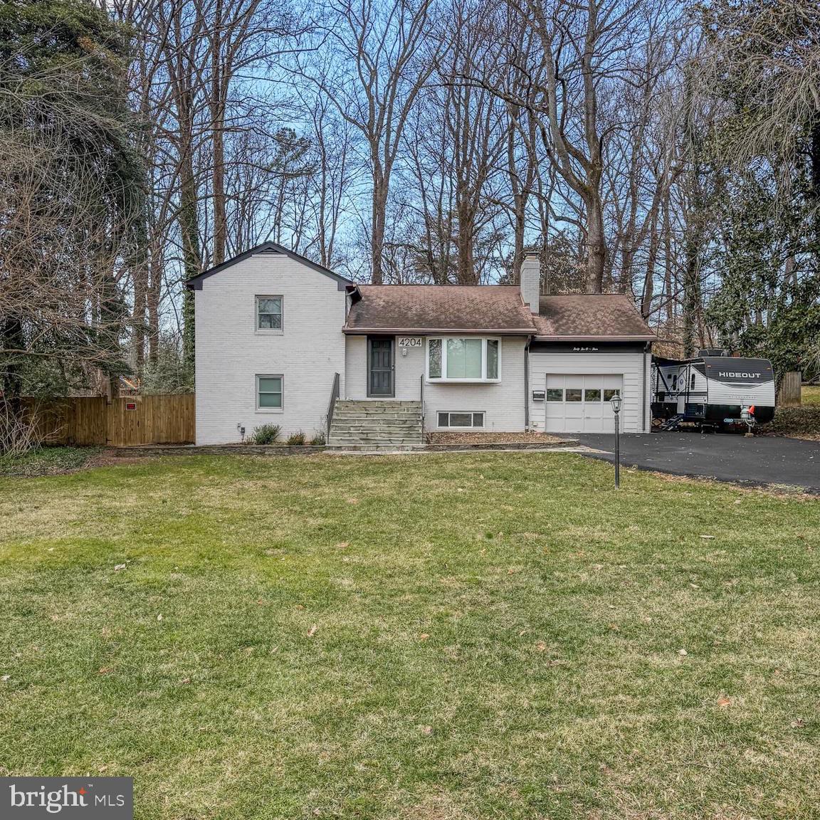 4204 WAKEFIELD DRIVE