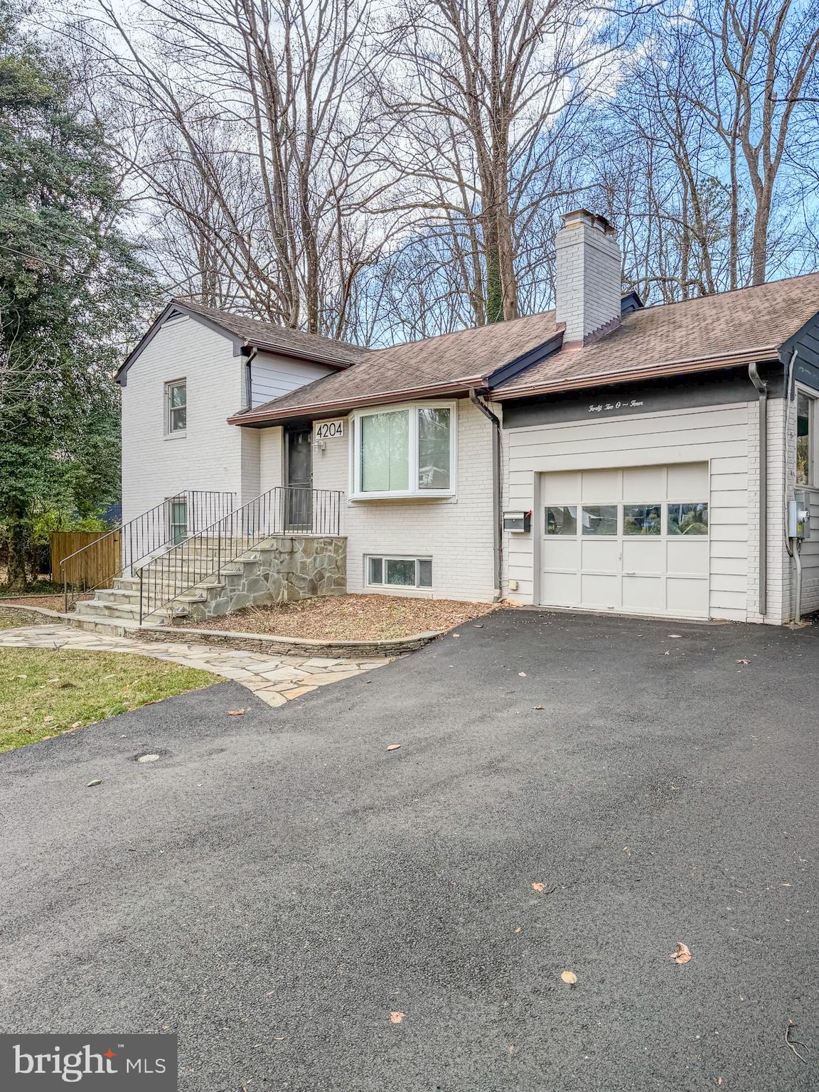 4204 WAKEFIELD DRIVE