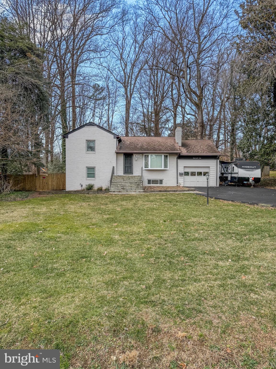 4204 WAKEFIELD DRIVE