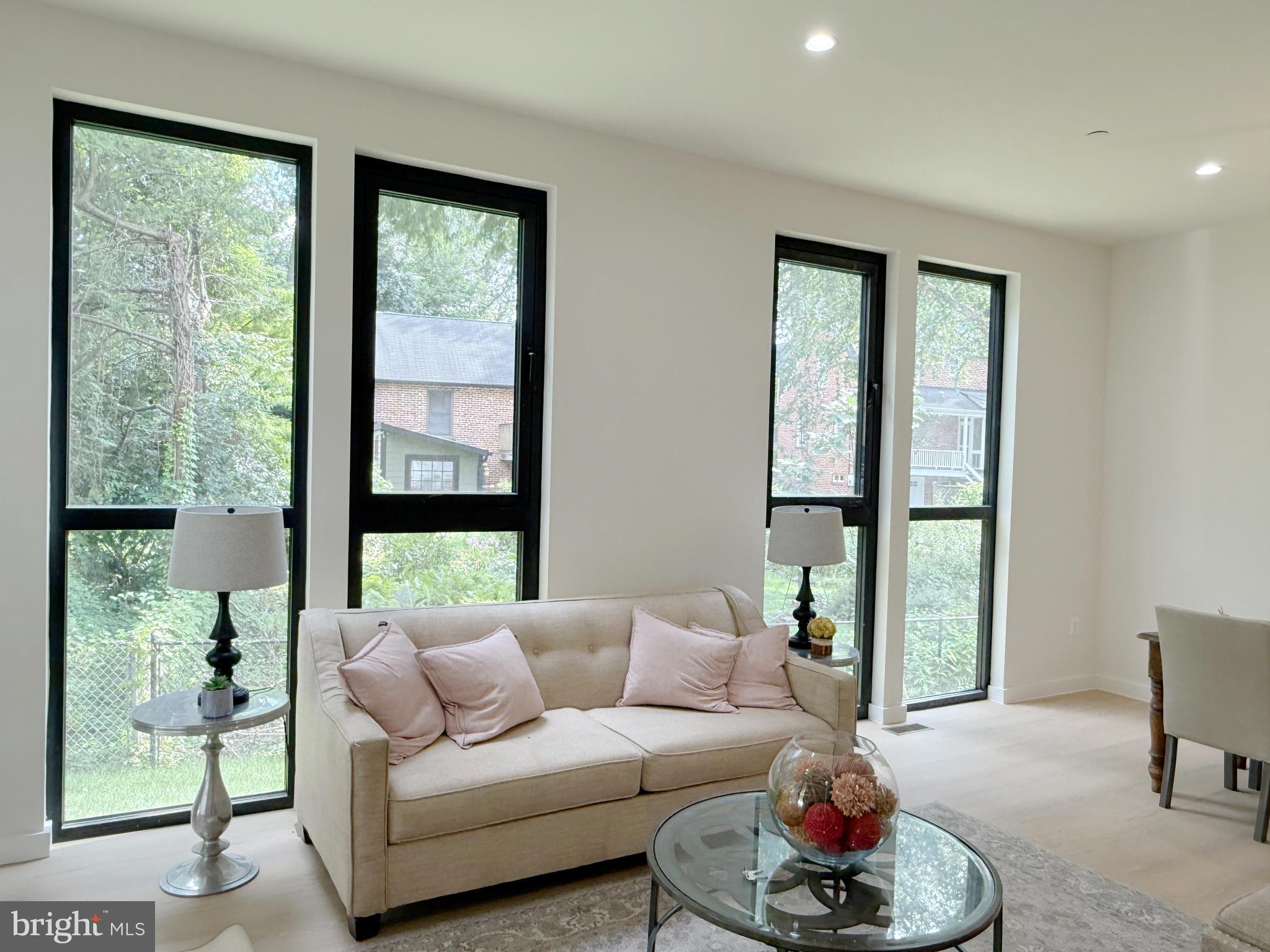 SONOMA - Residential Lease