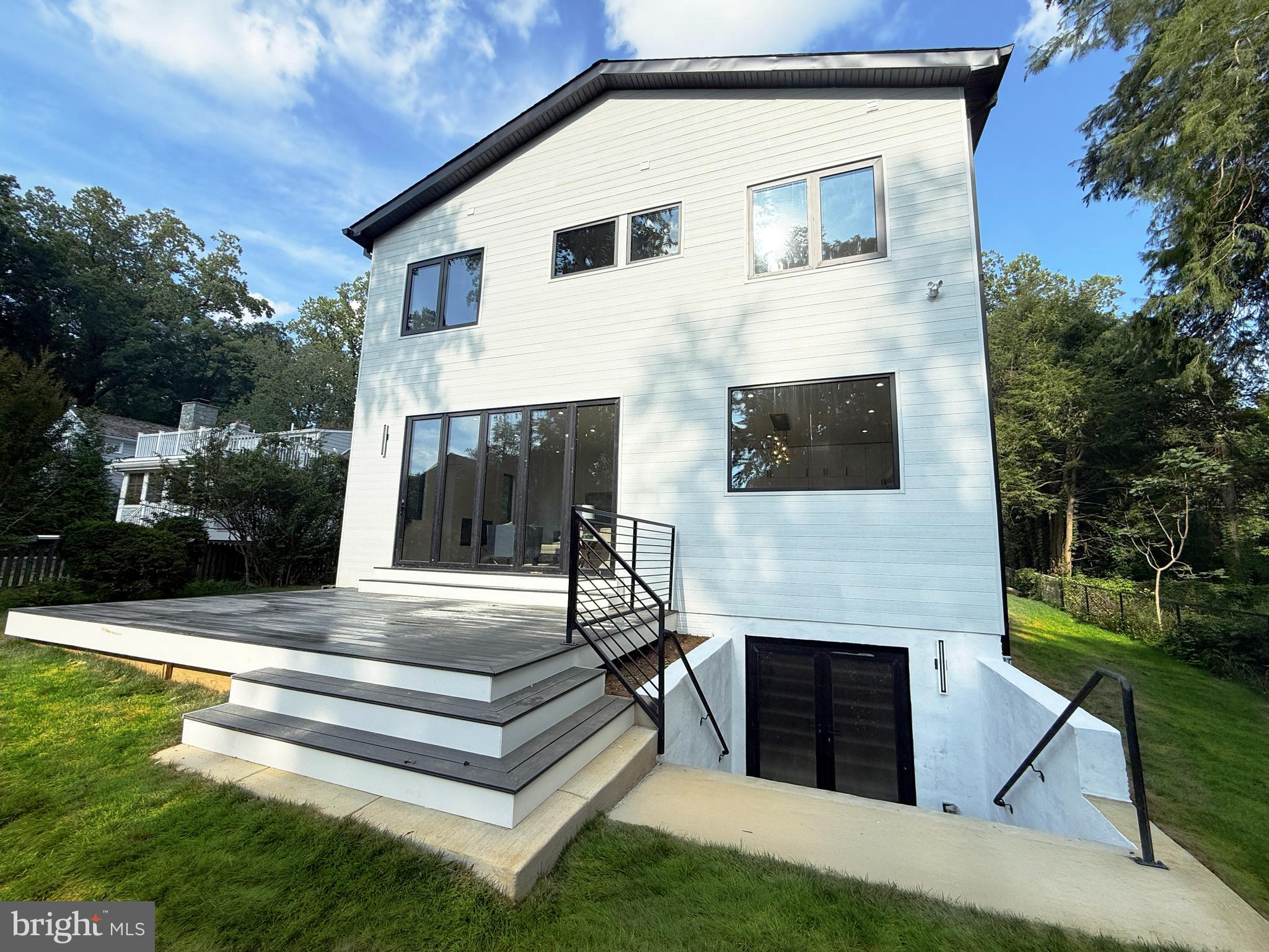 SONOMA - Residential Lease