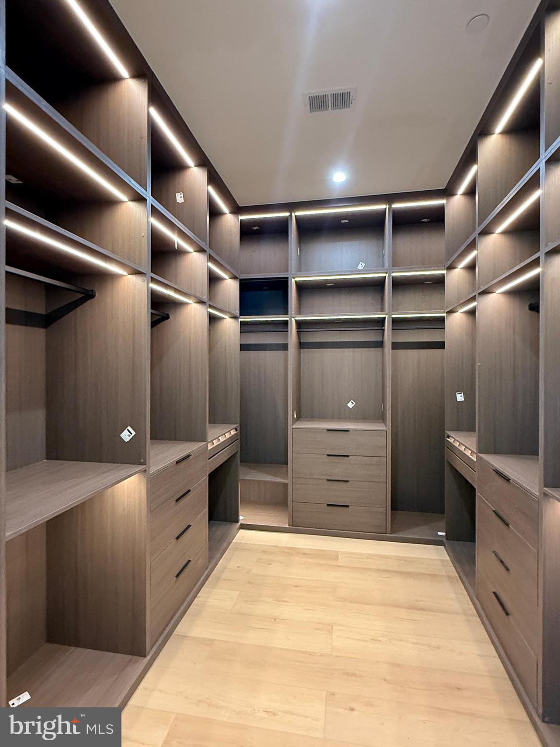 SONOMA - Residential Lease