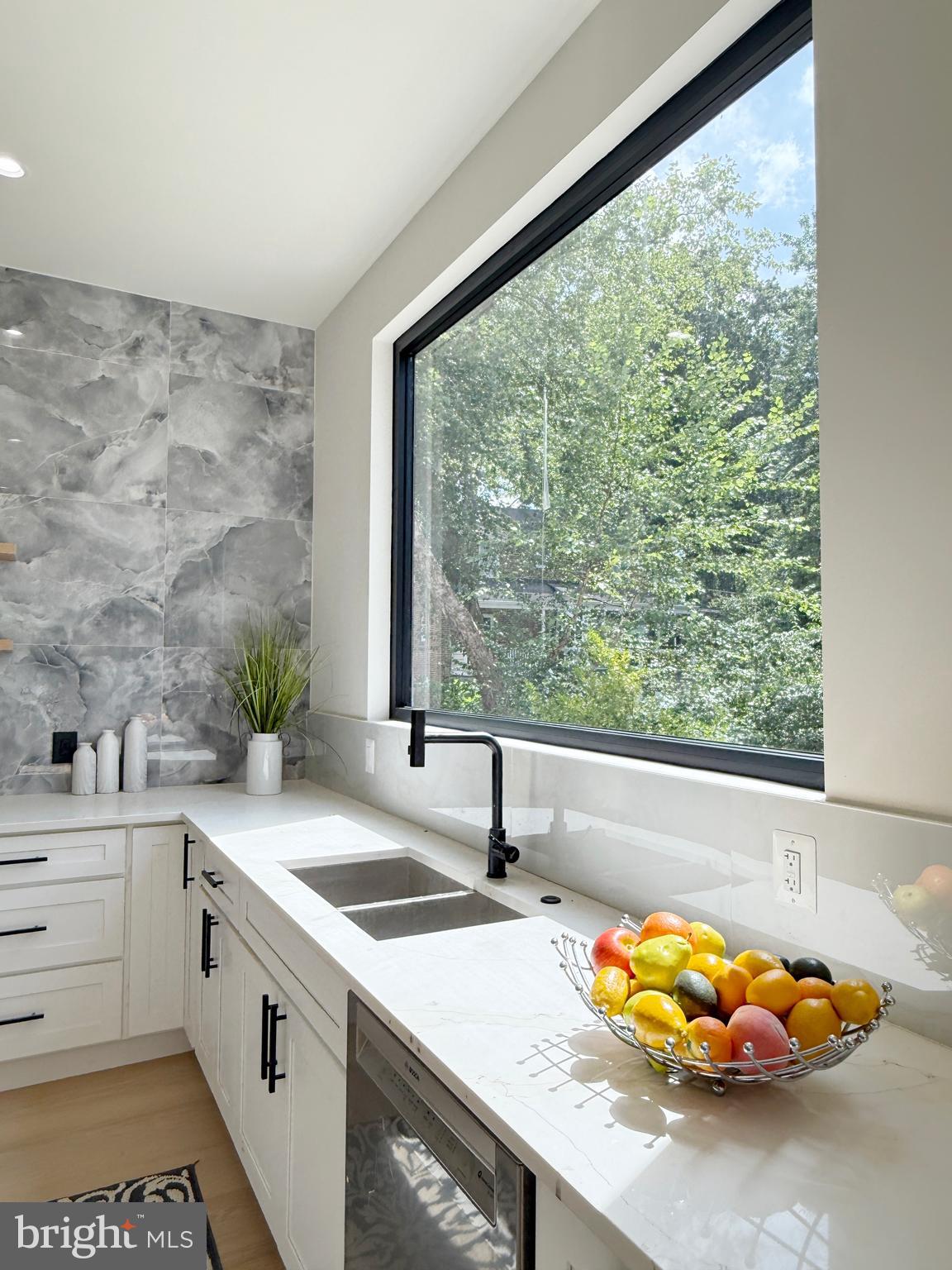 SONOMA - Residential Lease