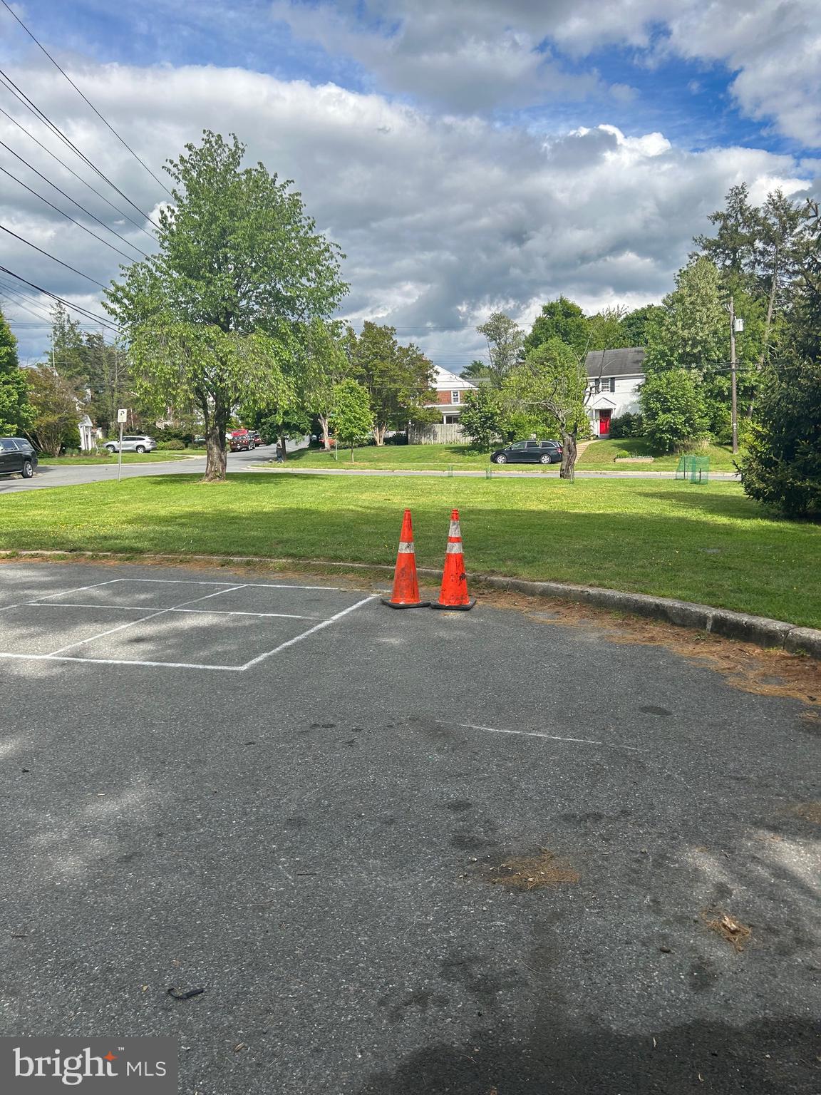 INDIAN SPRING CLUB ESTS - Residential Lease