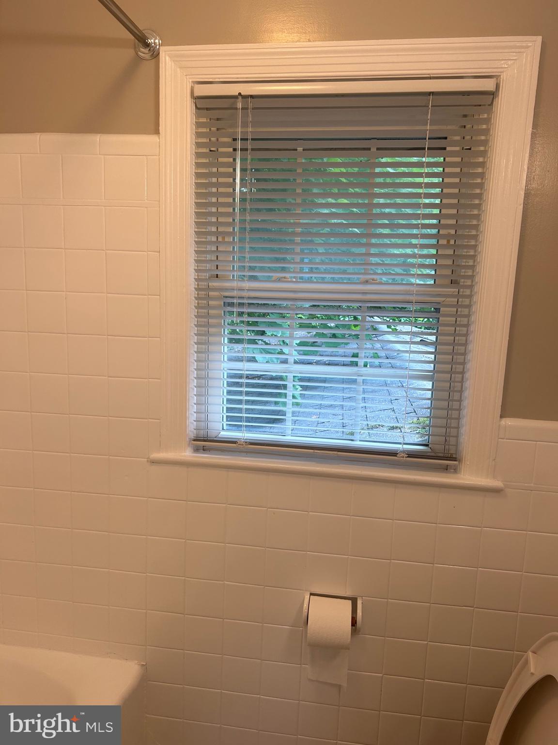 INDIAN SPRING CLUB ESTS - Residential Lease