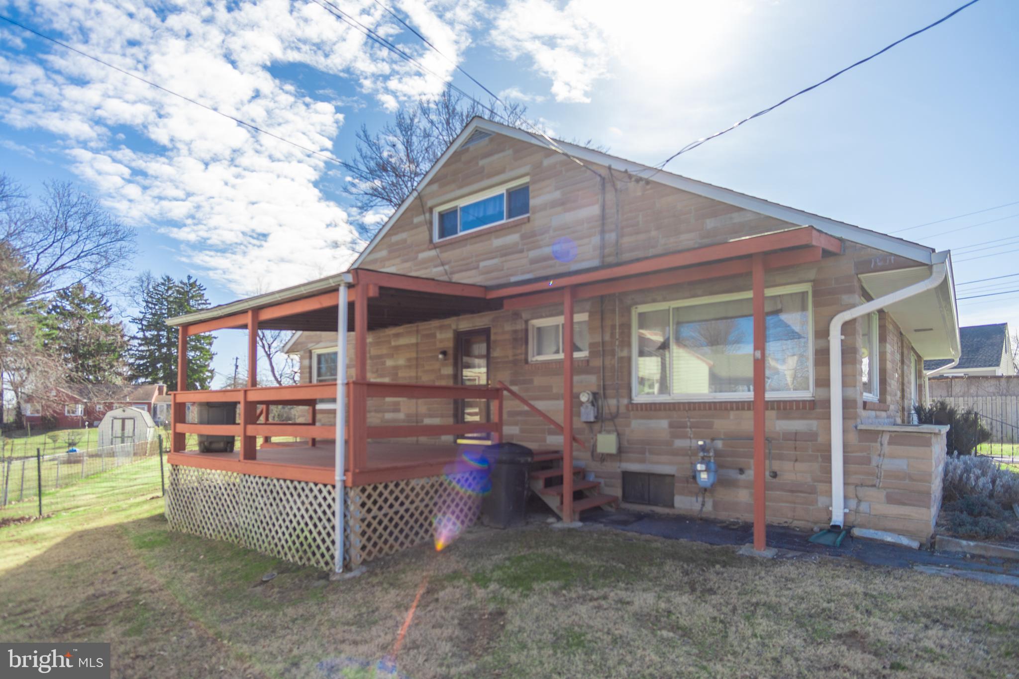 MORELAND PARK - Residential