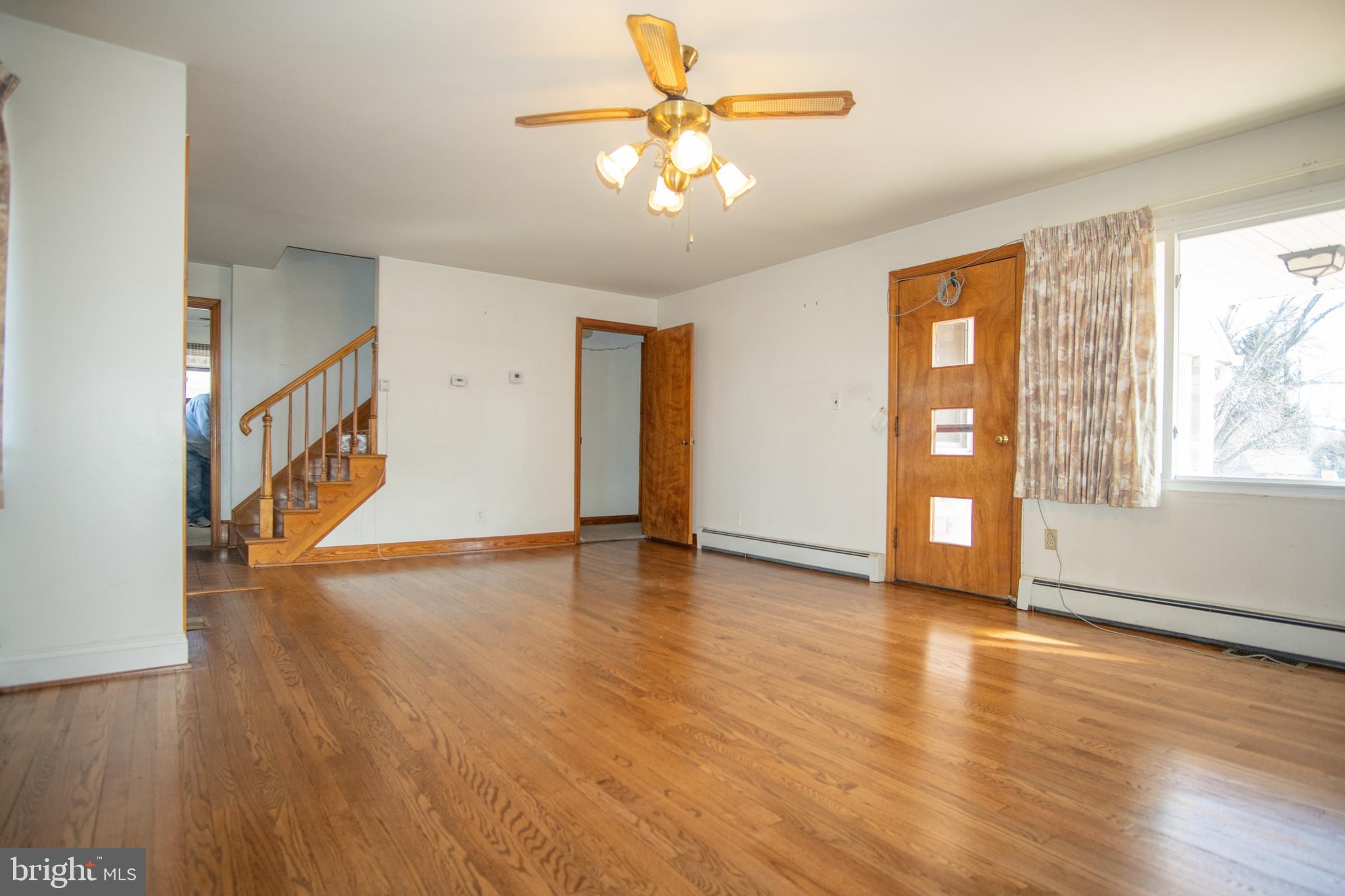 MORELAND PARK - Residential