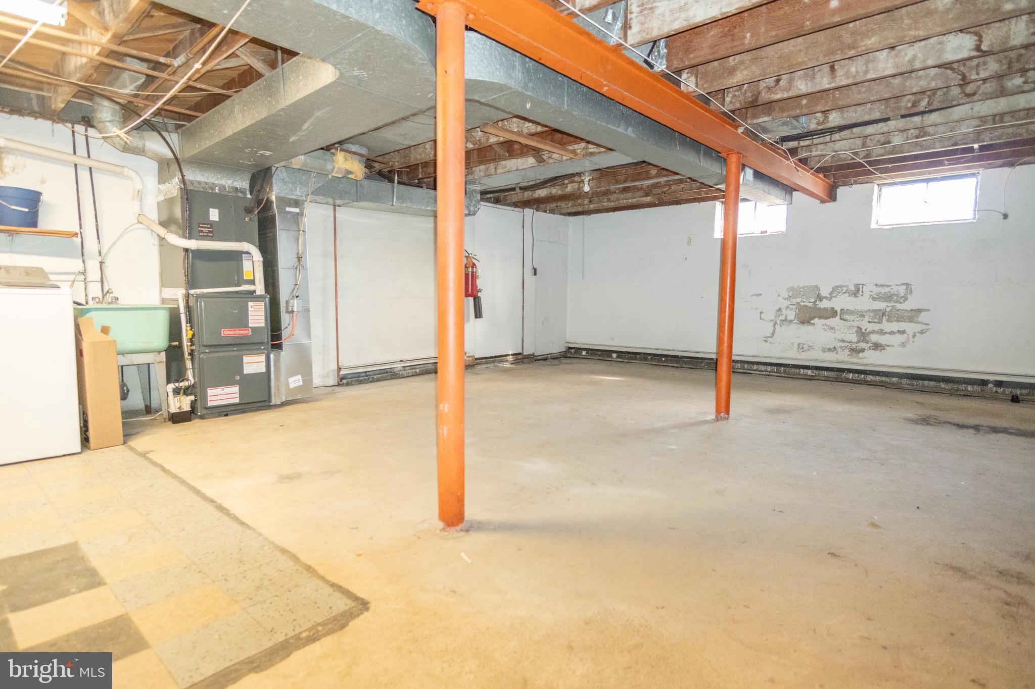 MORELAND PARK - Residential