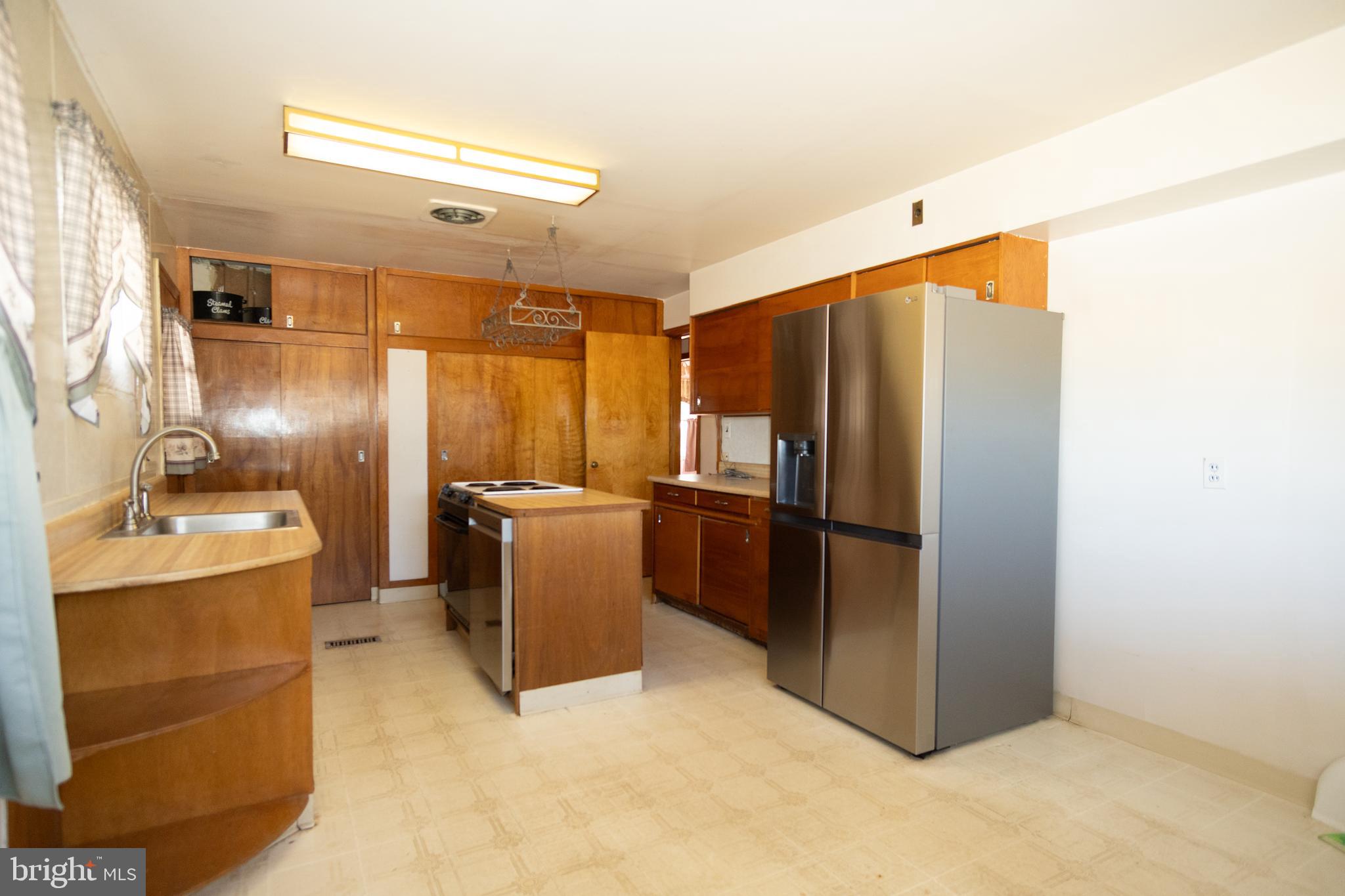 MORELAND PARK - Residential