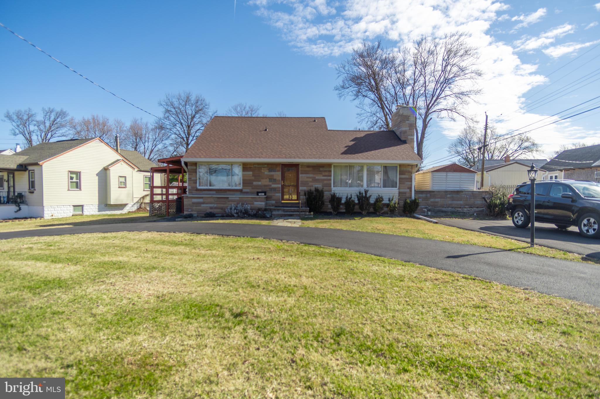 MORELAND PARK - Residential