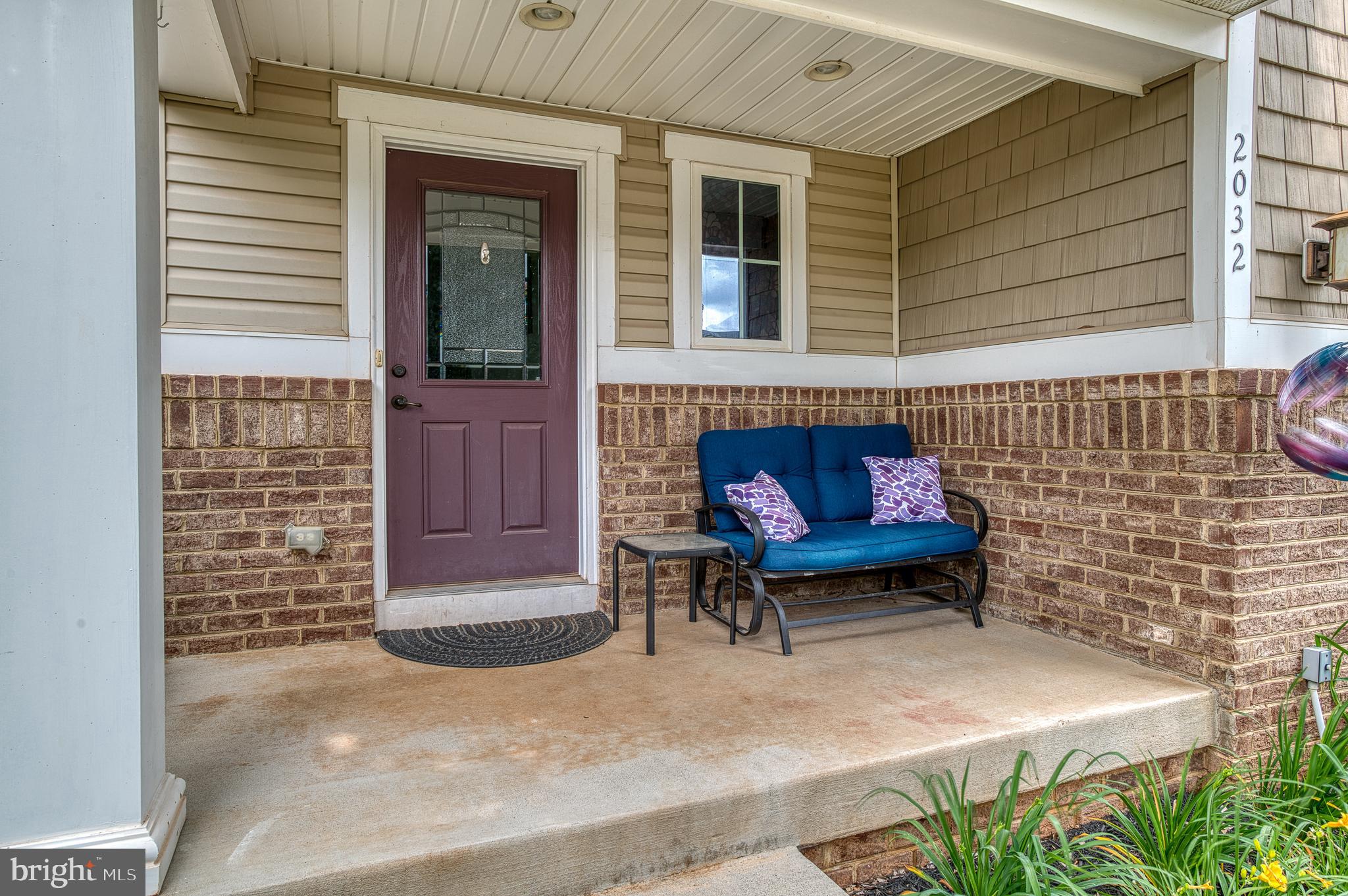 2032 MAGNOLIA CIRCLE