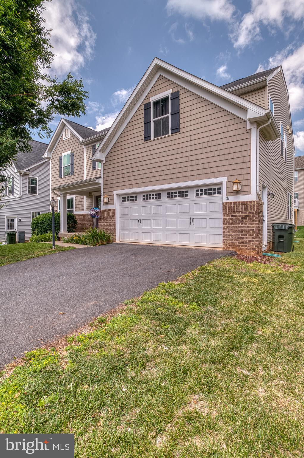 2032 MAGNOLIA CIRCLE
