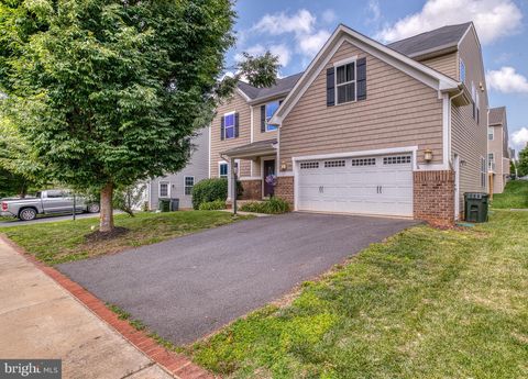2032 MAGNOLIA CIRCLE CULPEPER VA 22701