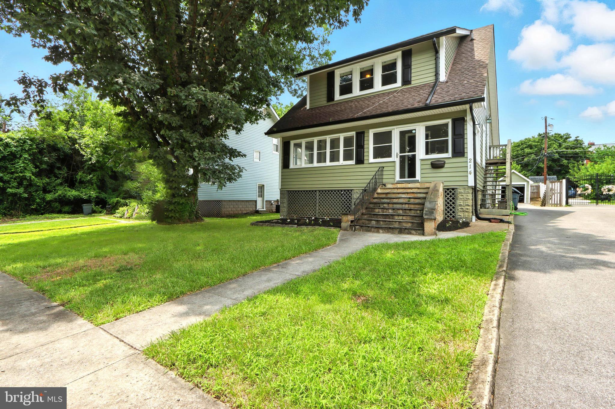 214 SHADY NOOK COURT