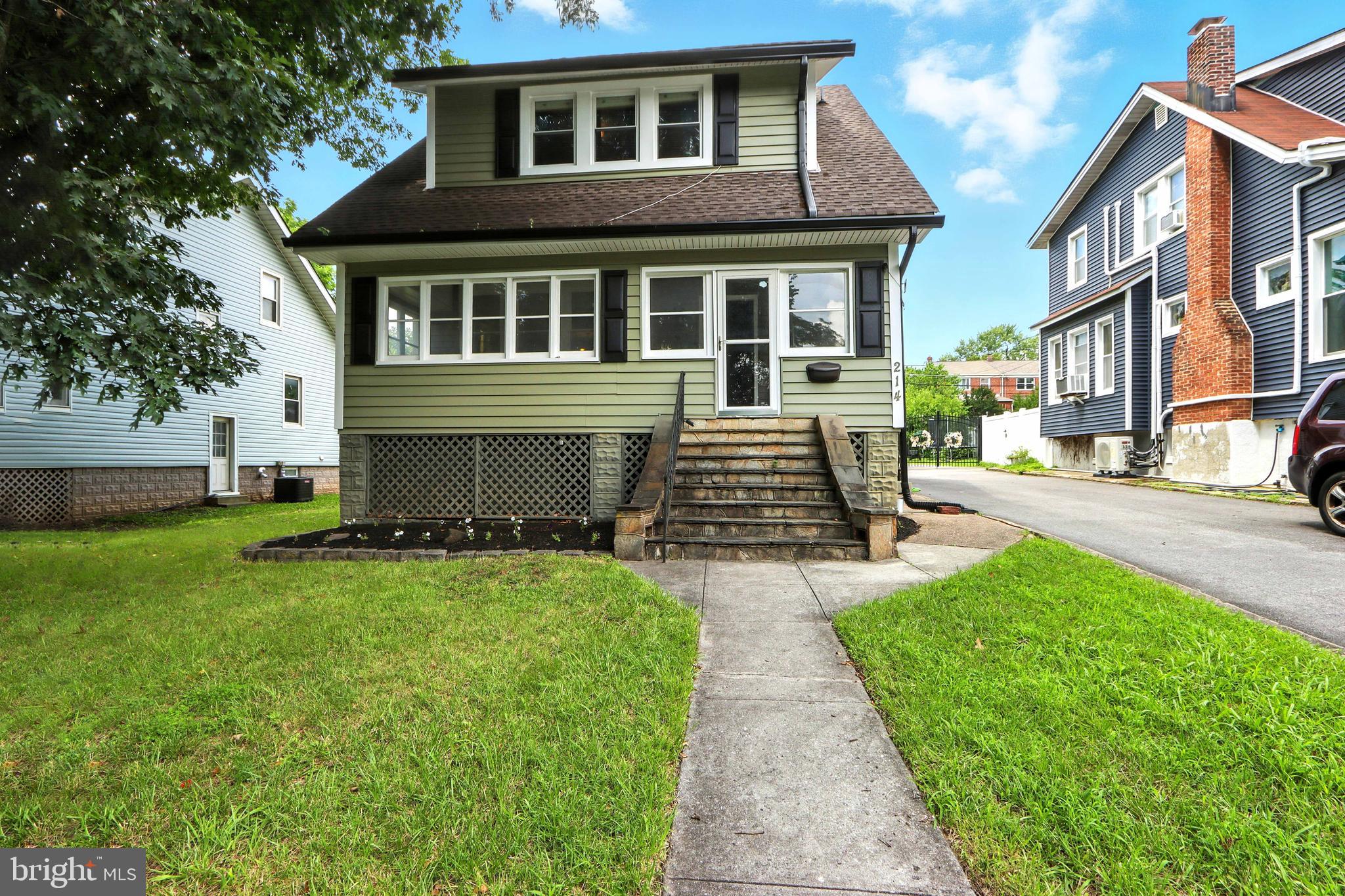 214 SHADY NOOK COURT