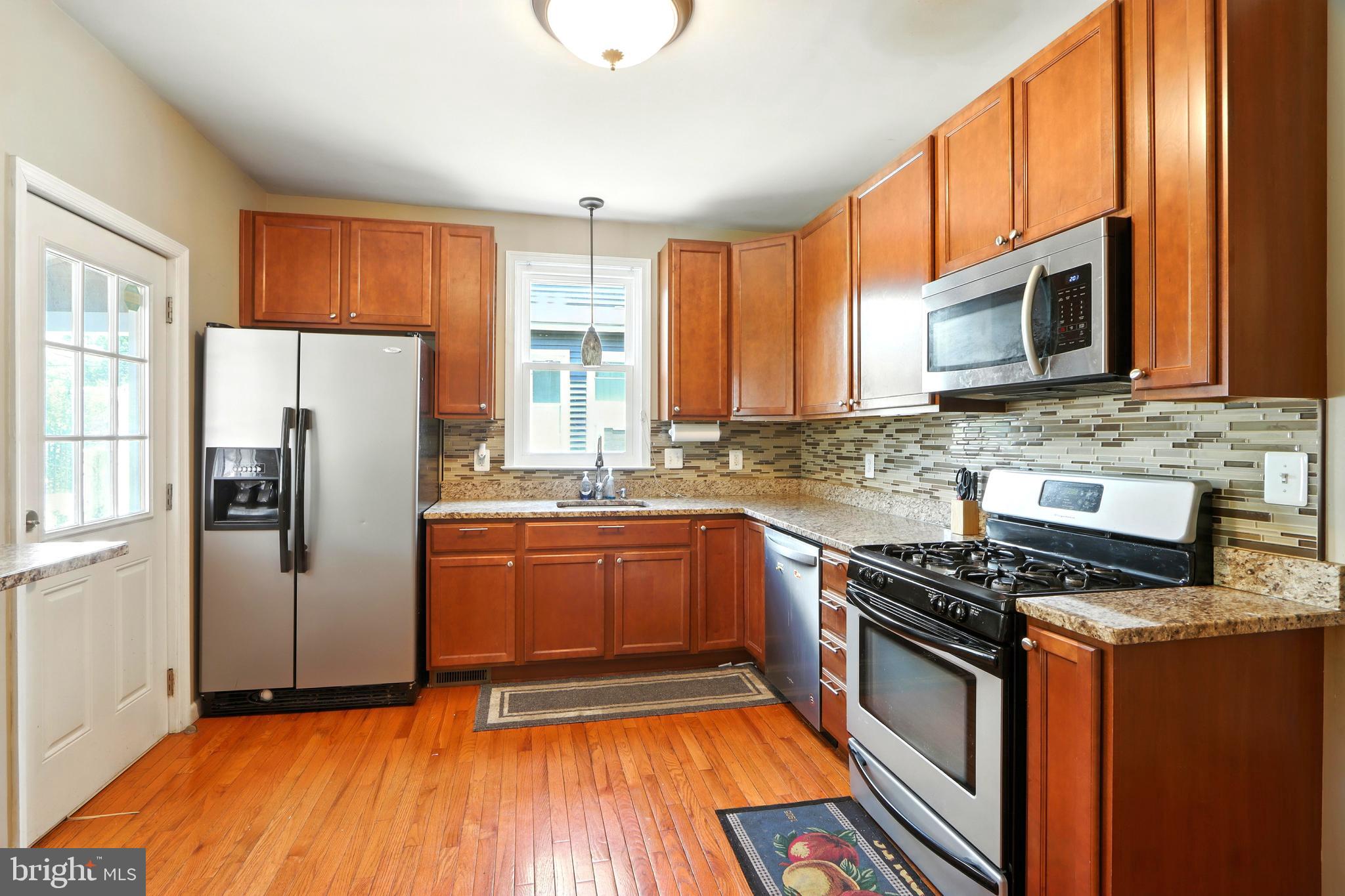 214 SHADY NOOK COURT
