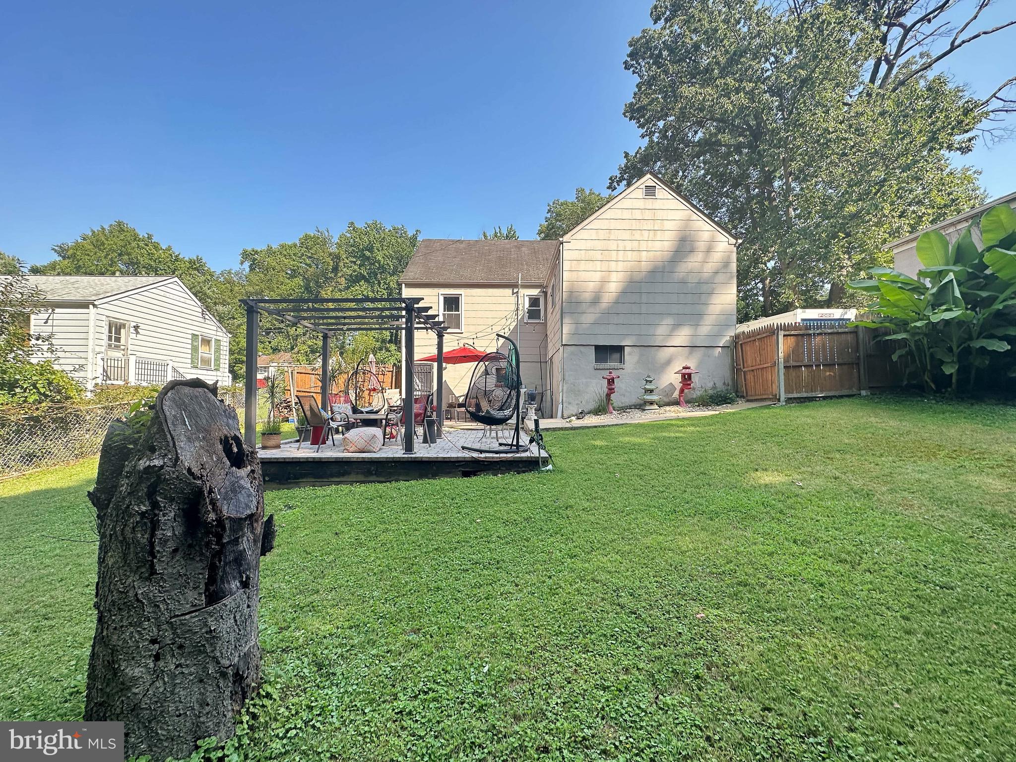 TEMPLE HILLS - Residential