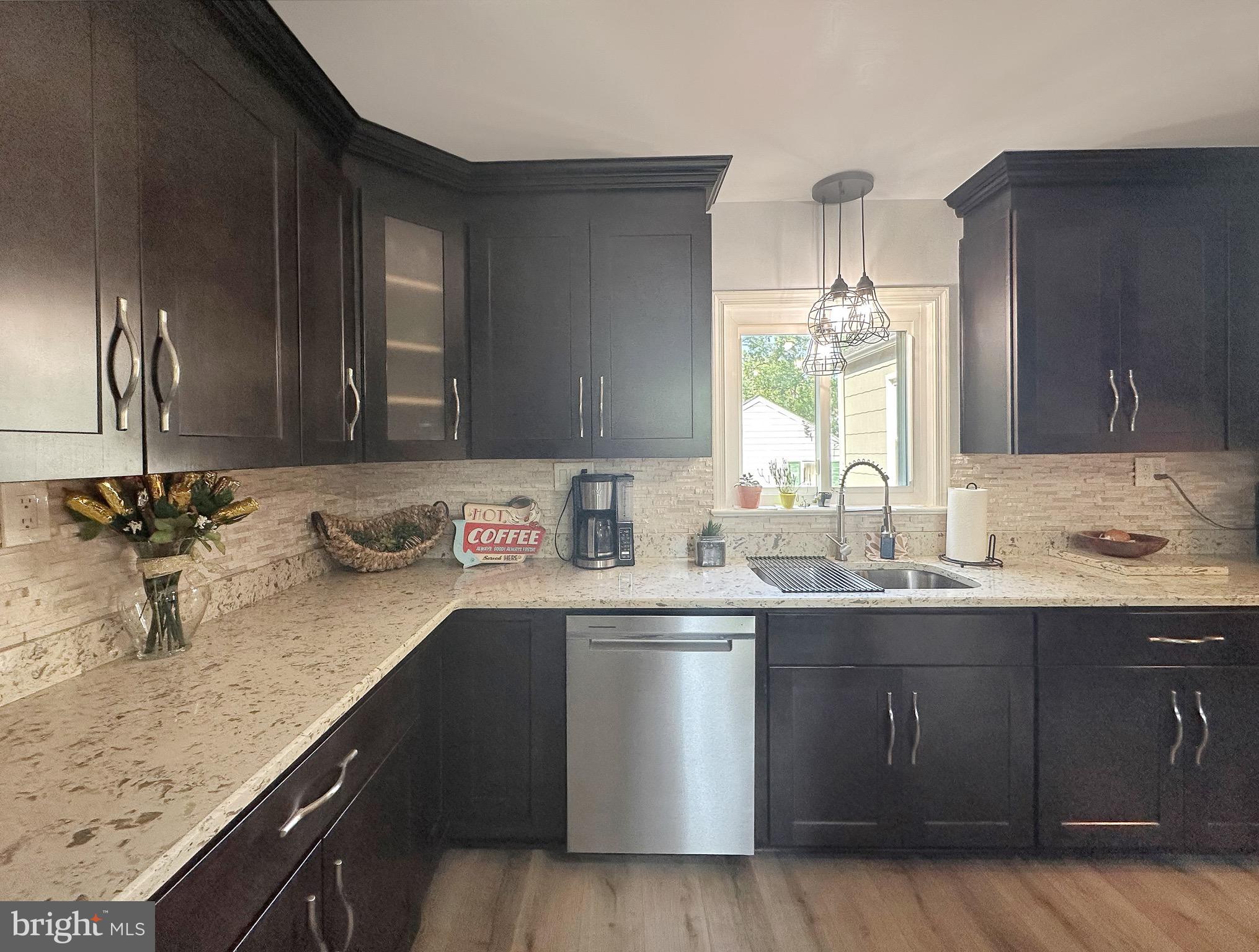 TEMPLE HILLS - Residential