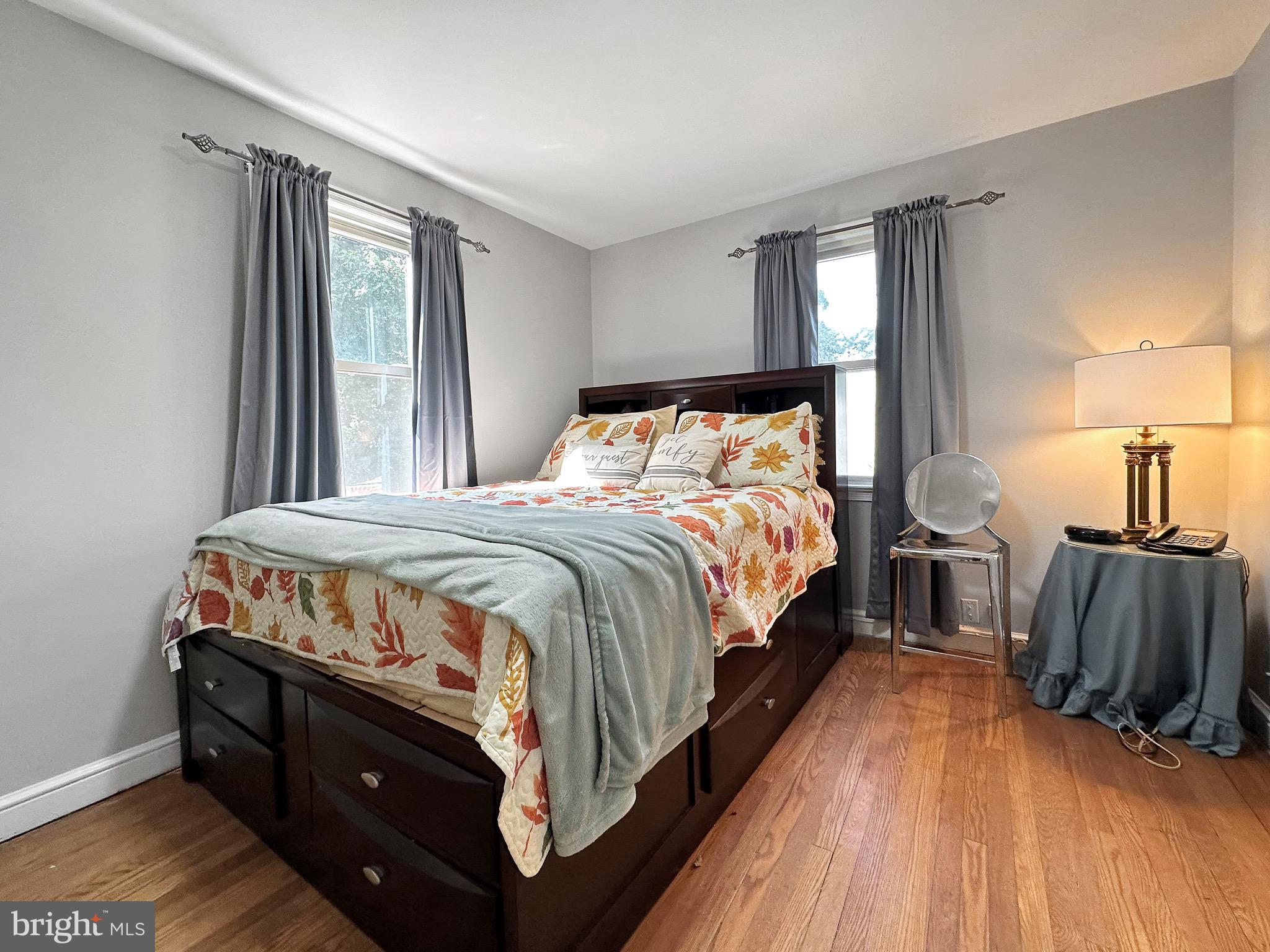 TEMPLE HILLS - Residential