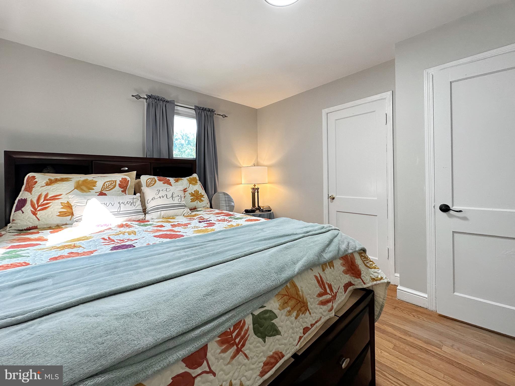 TEMPLE HILLS - Residential