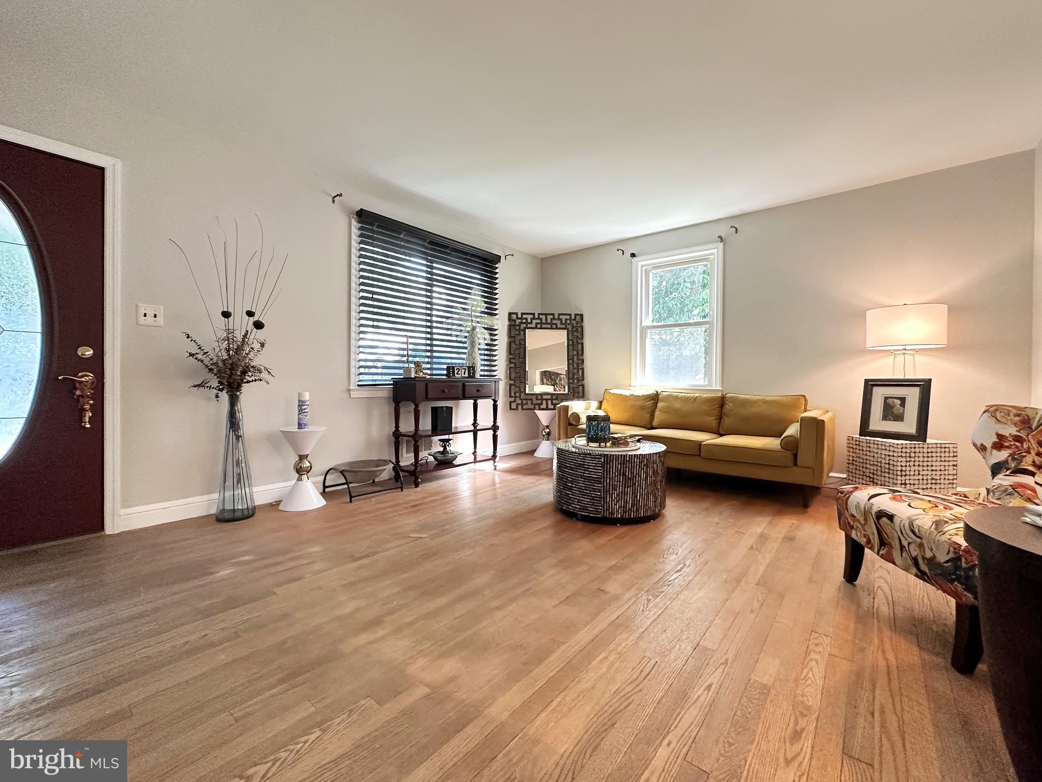 TEMPLE HILLS - Residential