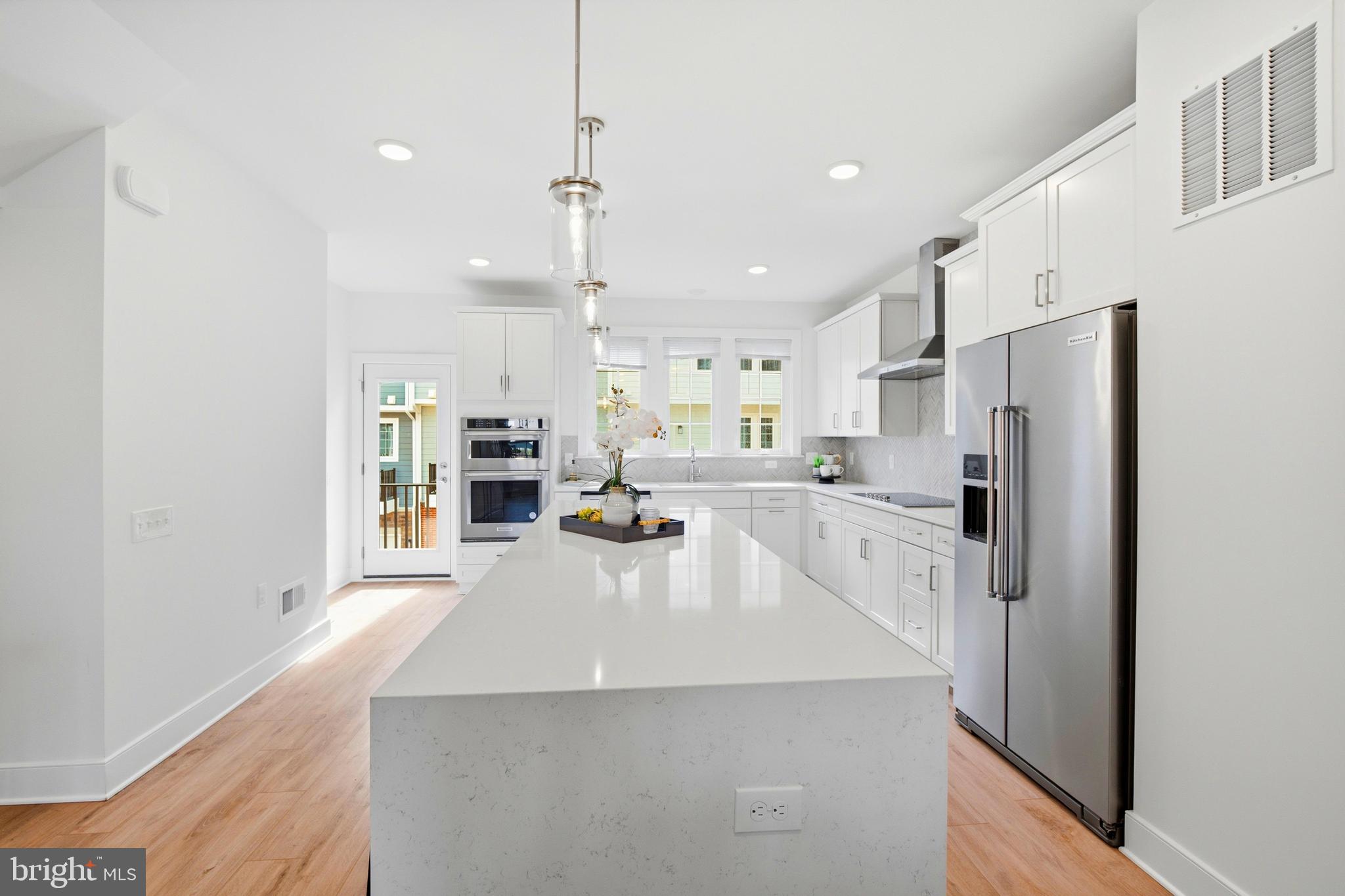 BOULEVARD VI TOWNS - Residential