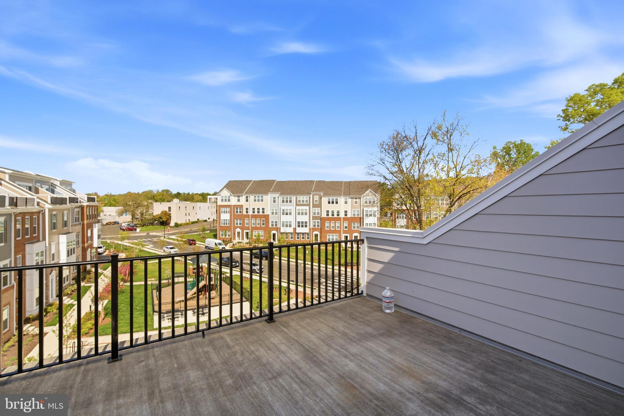 BOULEVARD VI TOWNS - Residential