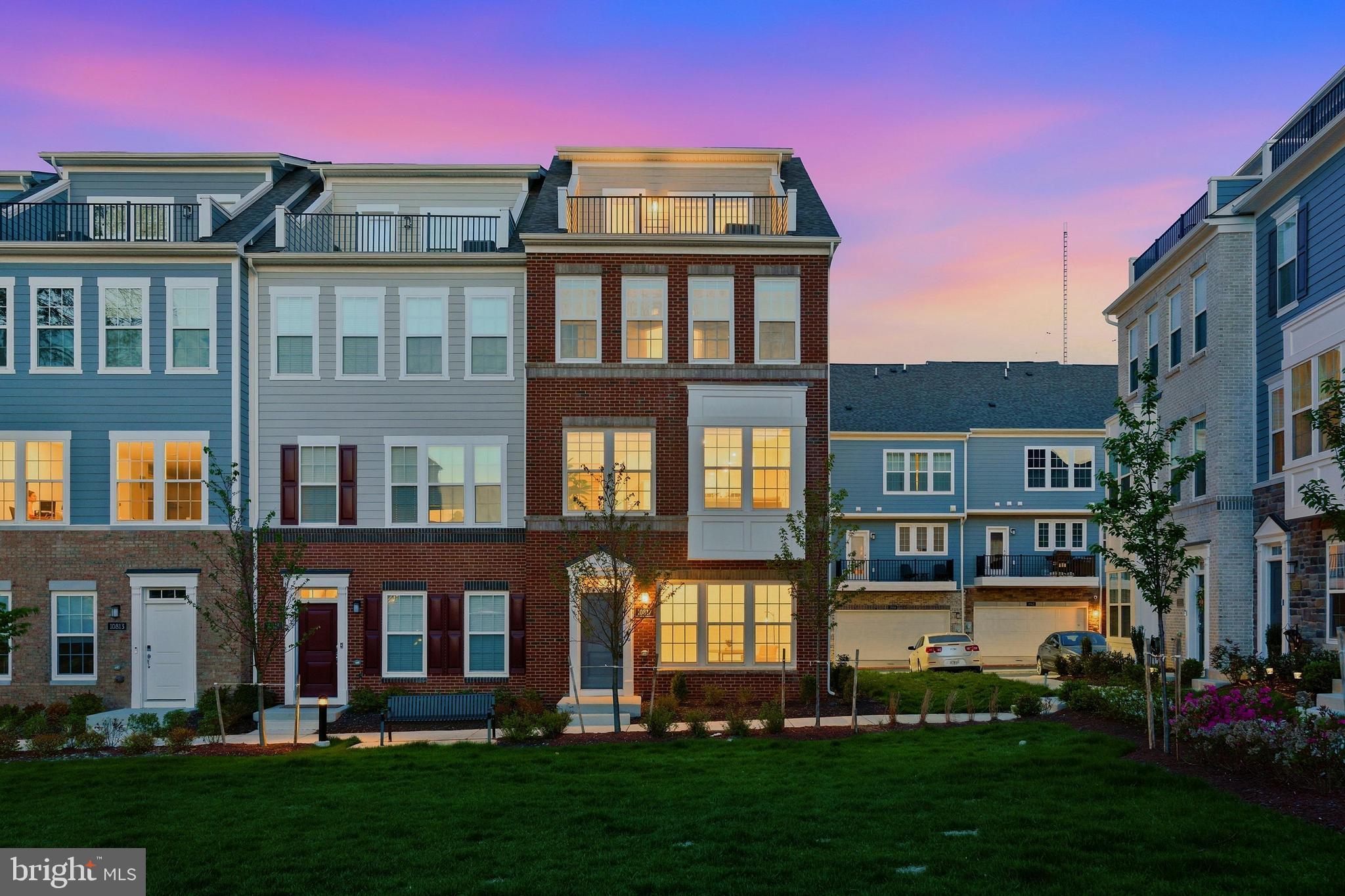 BOULEVARD VI TOWNS - Residential