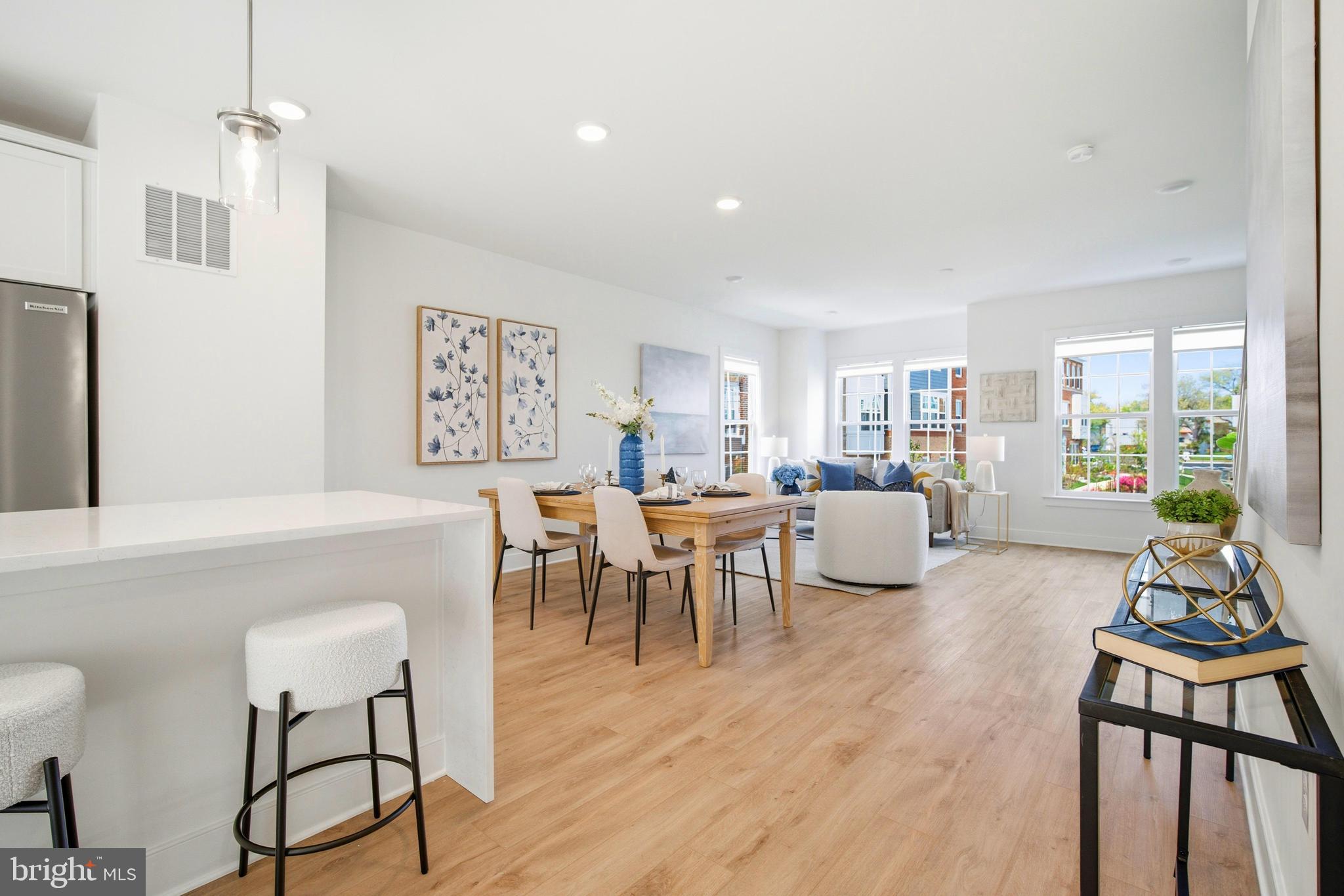 BOULEVARD VI TOWNS - Residential