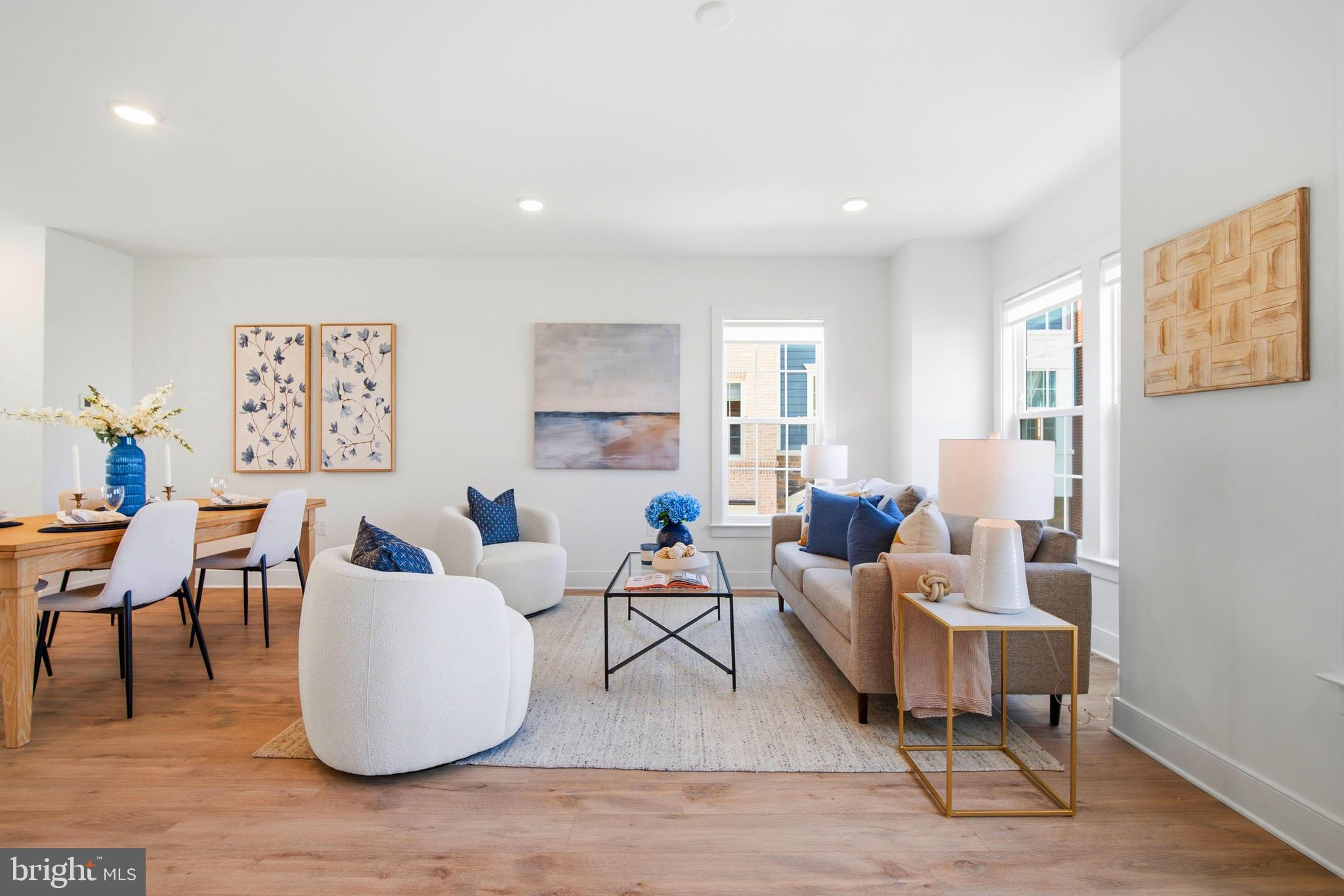 BOULEVARD VI TOWNS - Residential