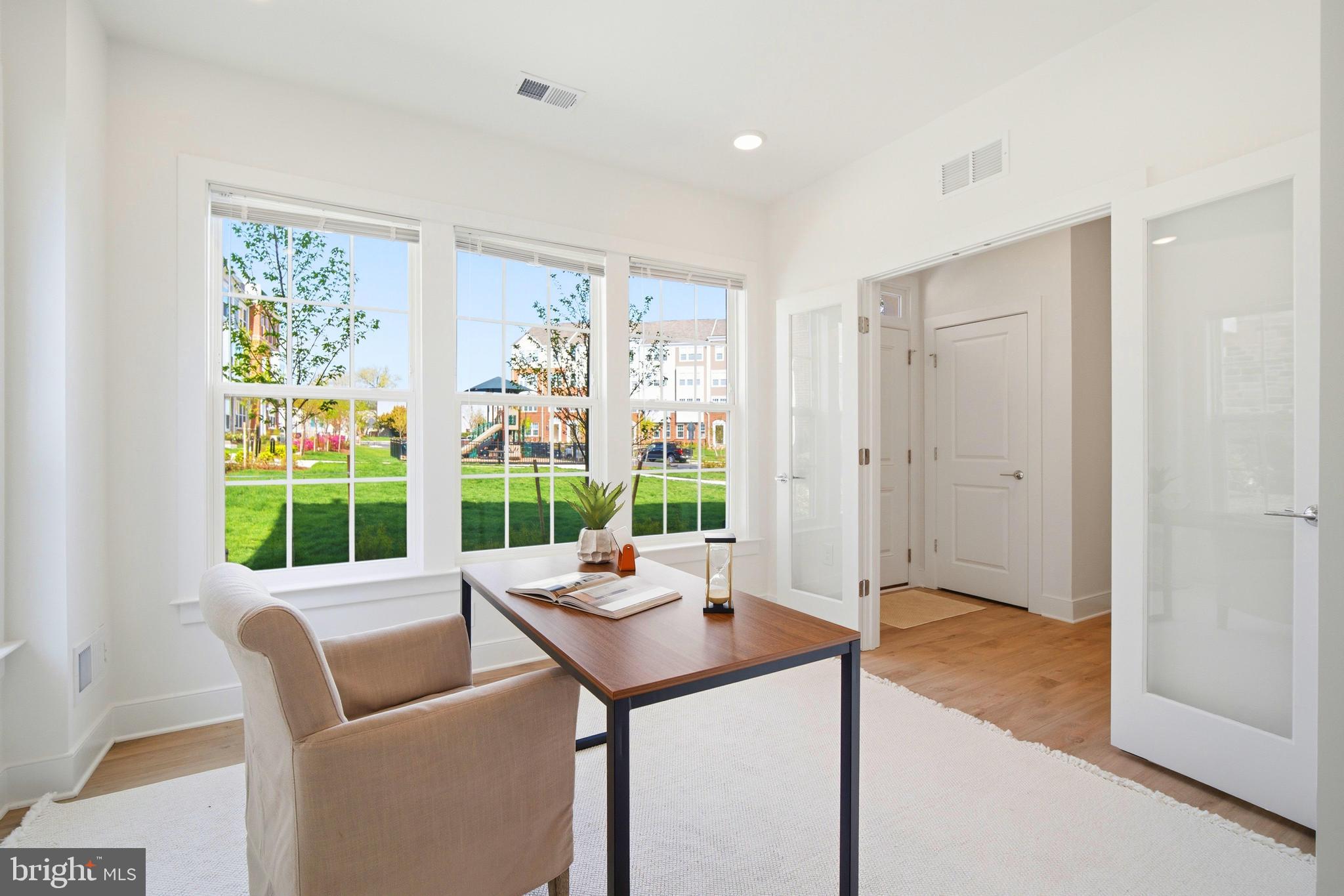 BOULEVARD VI TOWNS - Residential