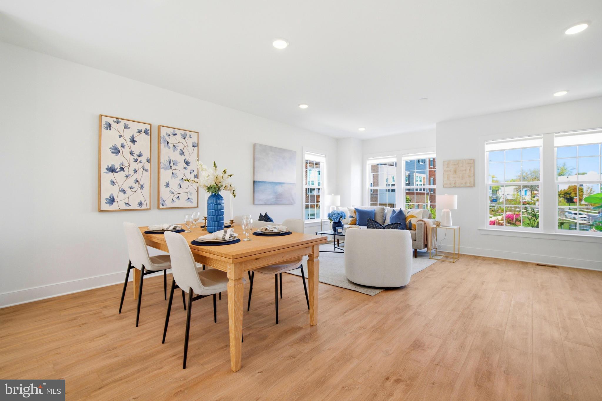 BOULEVARD VI TOWNS - Residential