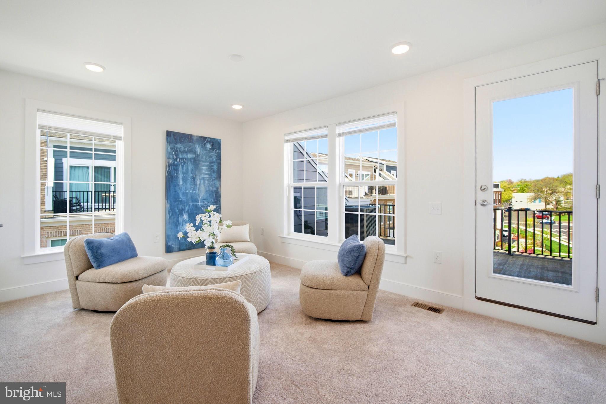 BOULEVARD VI TOWNS - Residential