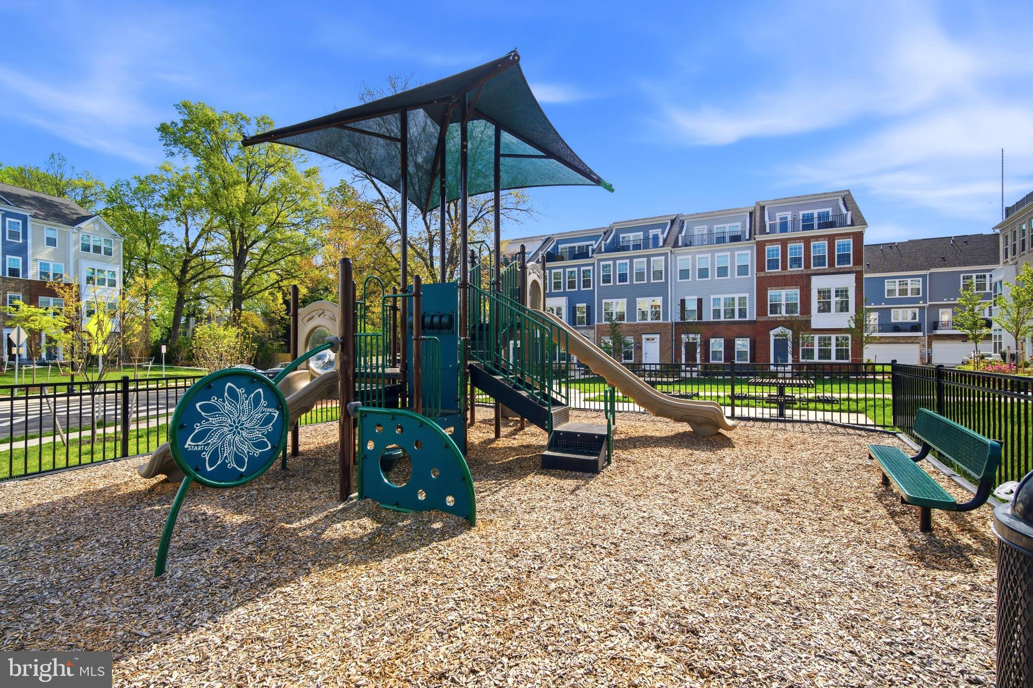 BOULEVARD VI TOWNS - Residential