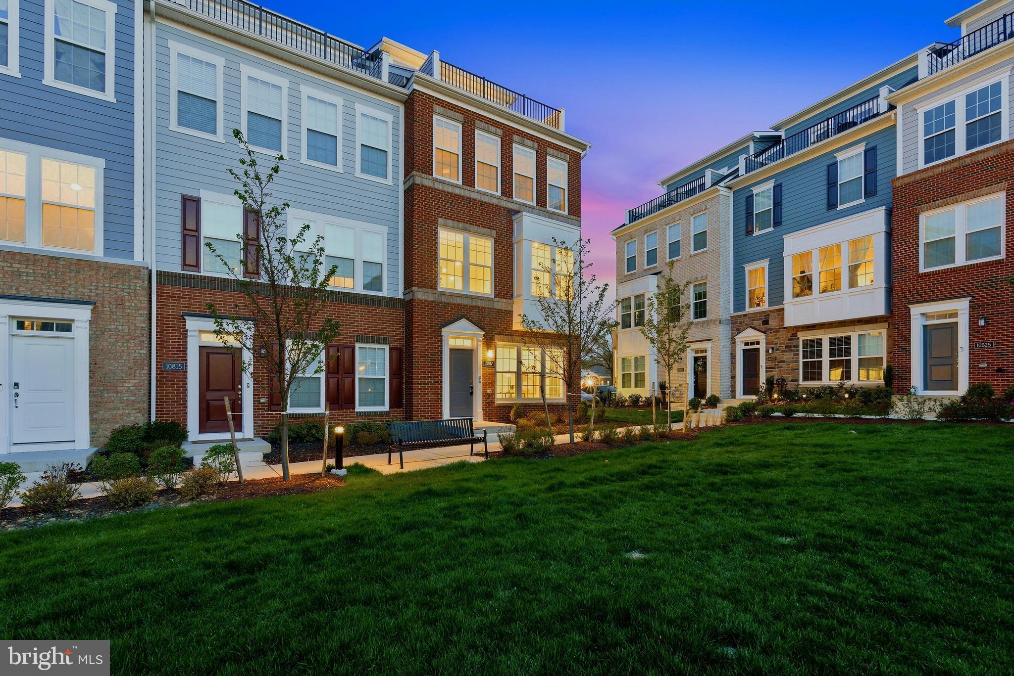 BOULEVARD VI TOWNS - Residential