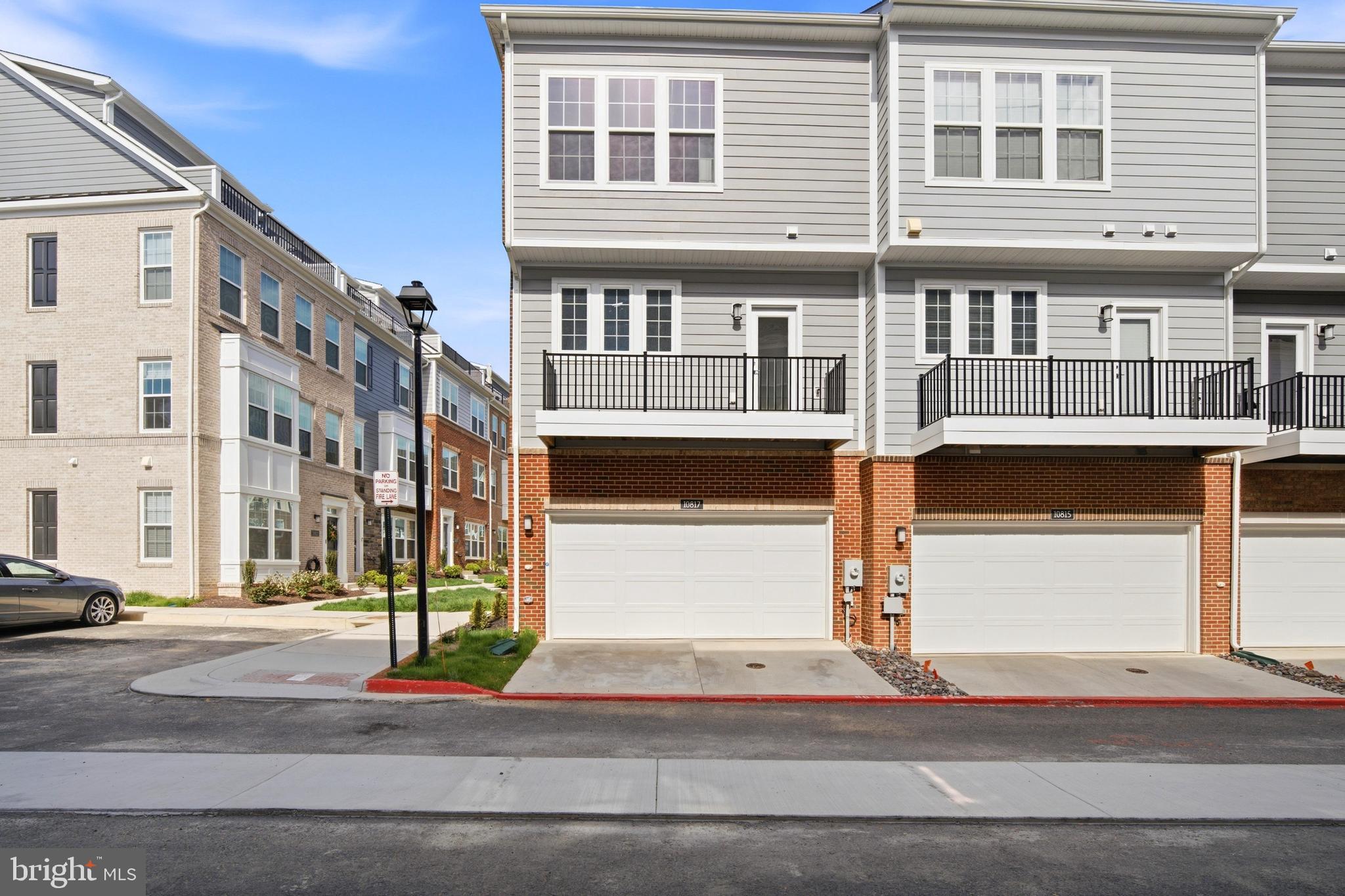 BOULEVARD VI TOWNS - Residential