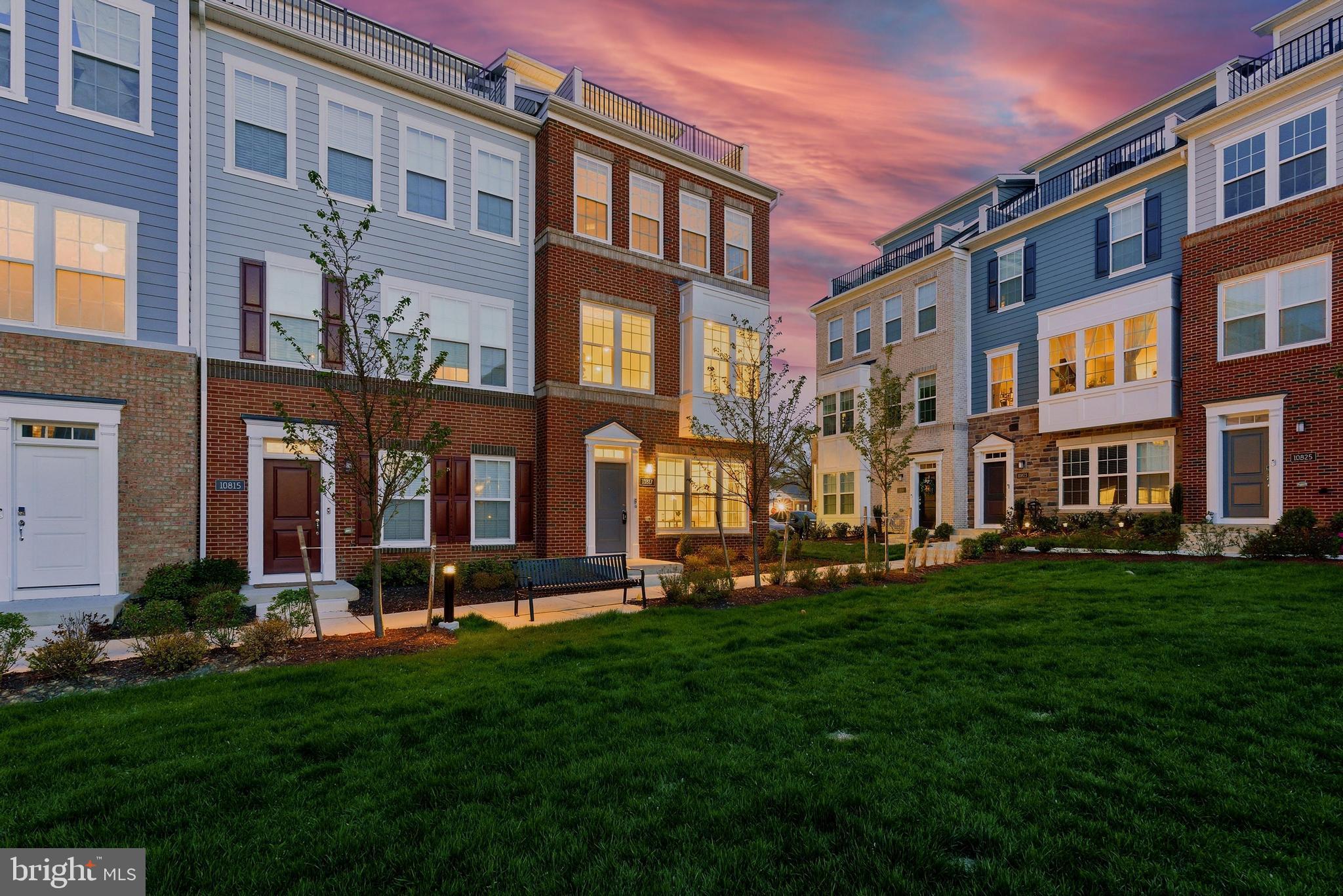 BOULEVARD VI TOWNS - Residential