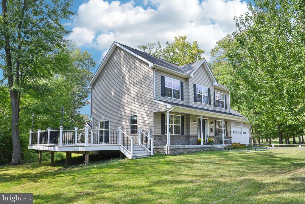 Photo of 2031 Saint James Church Road, WILMINGTON, DE 19808 (MLS # DENC2089932)