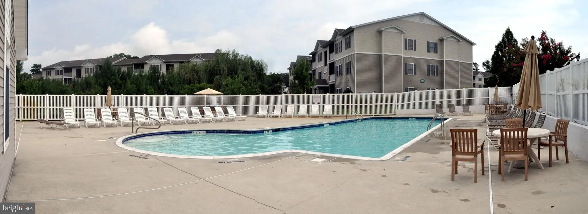 Rehoboth Beach, Delaware 19971, United States, 2 Bedrooms Bedrooms, ,2 BathroomsBathrooms,Residential,Active,184231