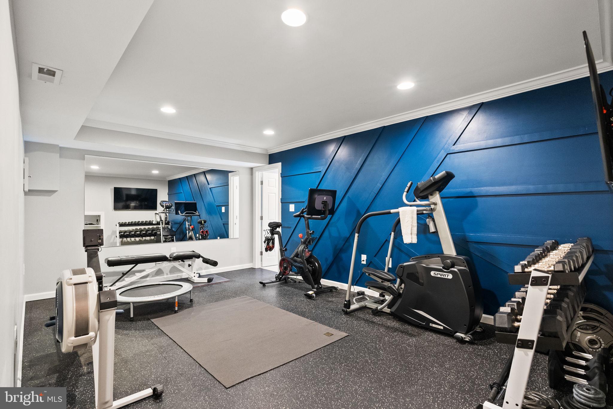 SHIRLEY WOODS - Residential