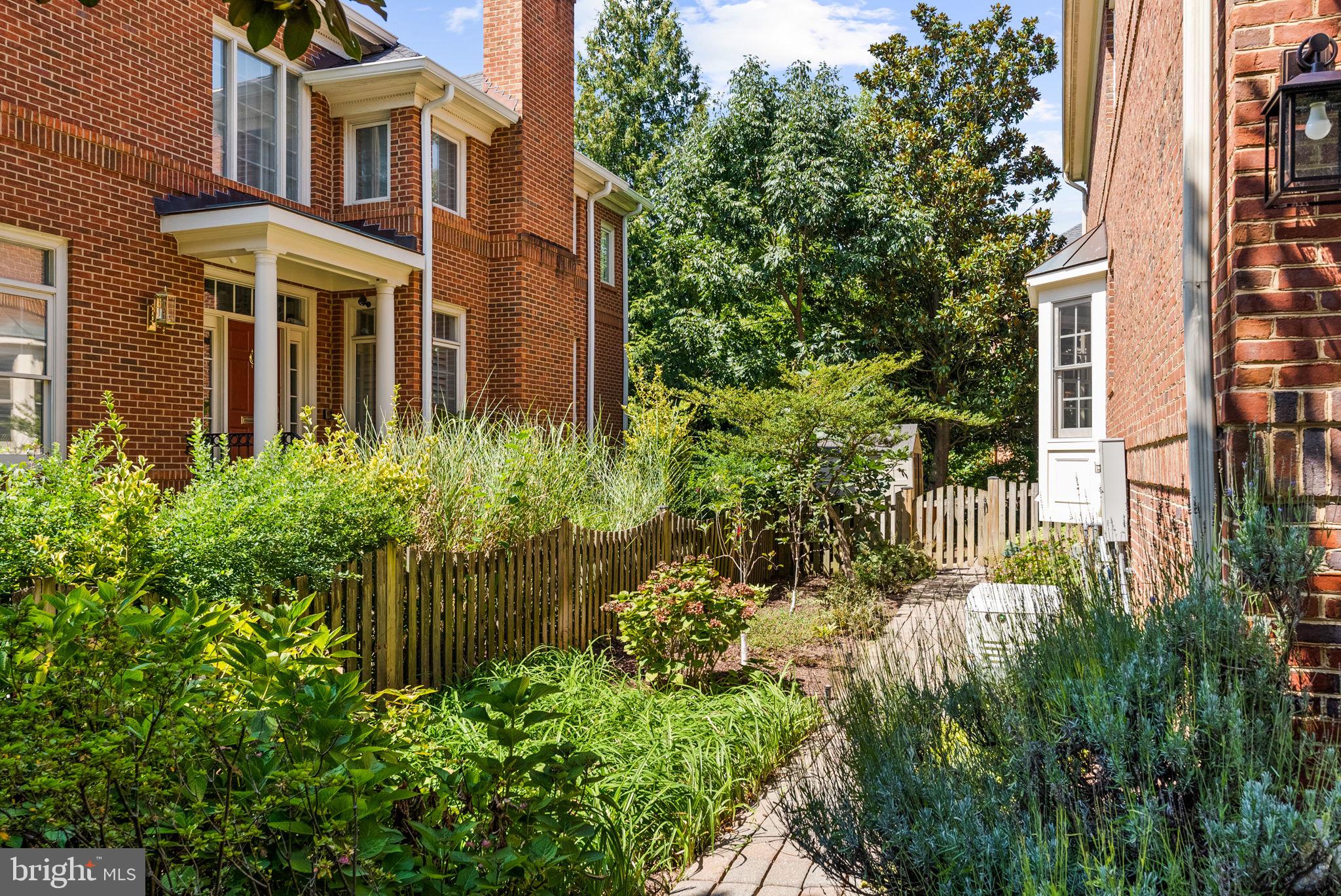 SHIRLEY WOODS - Residential